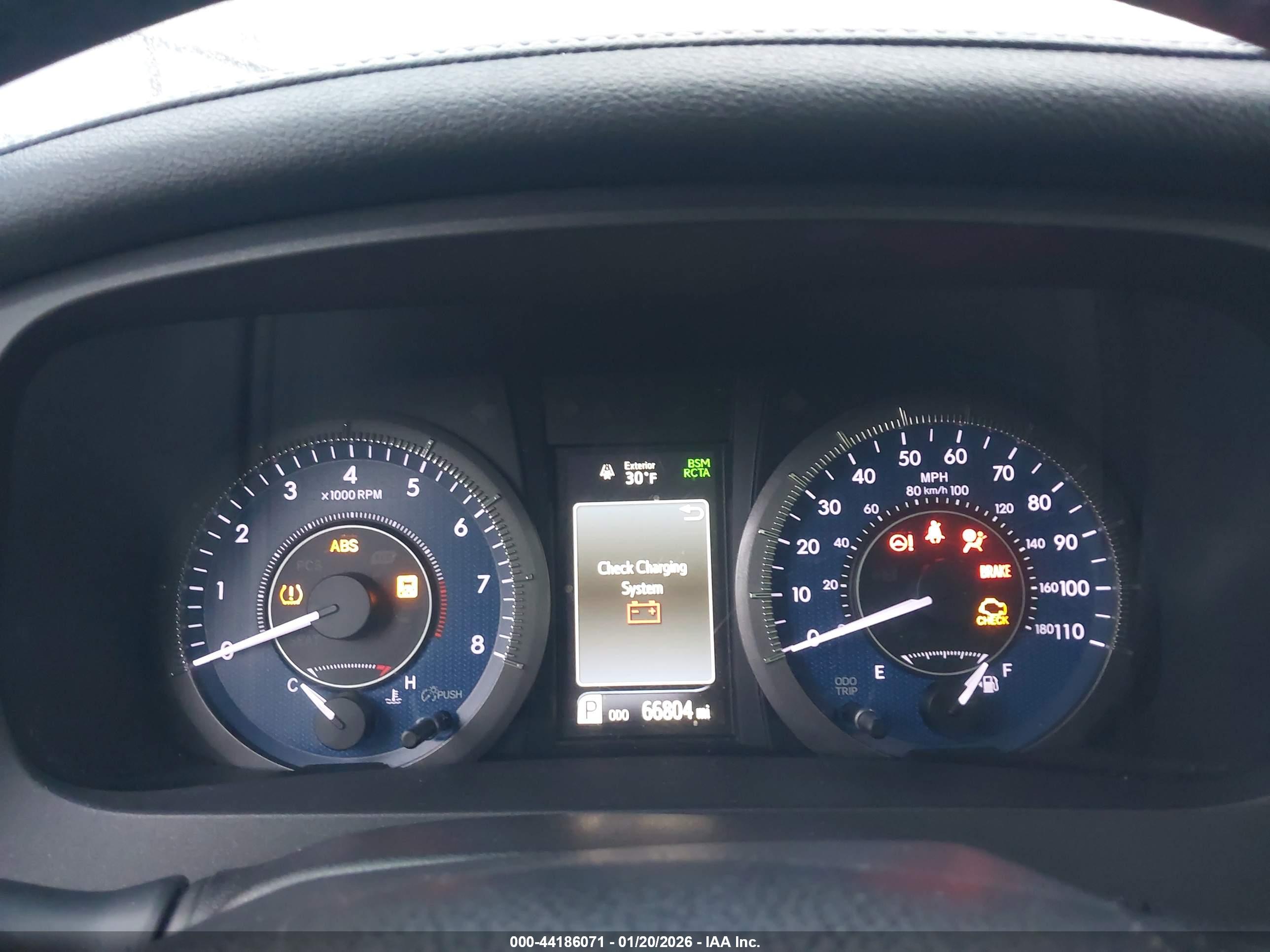 TOYOTA SIENNA image 7