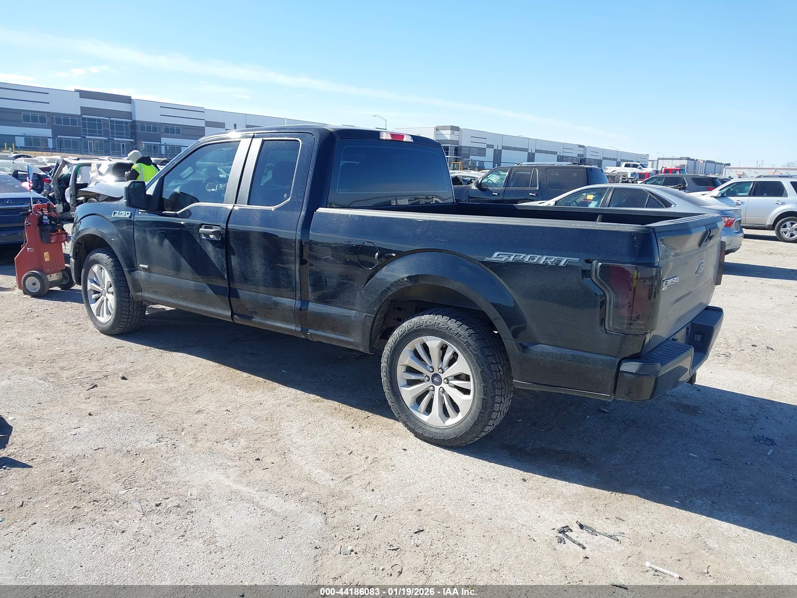 FORD F-150 image 3