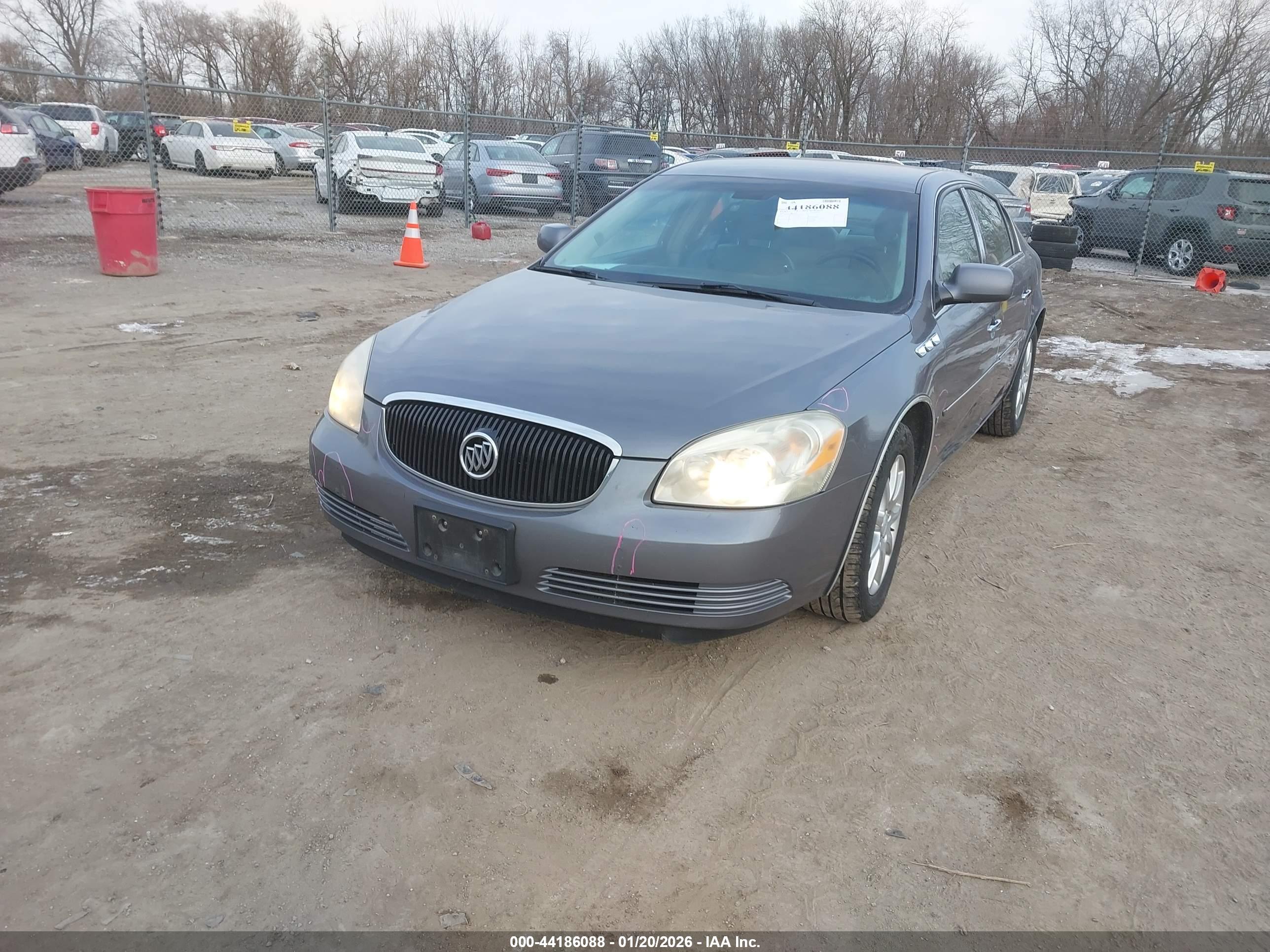 BUICK LUCERNE image 2