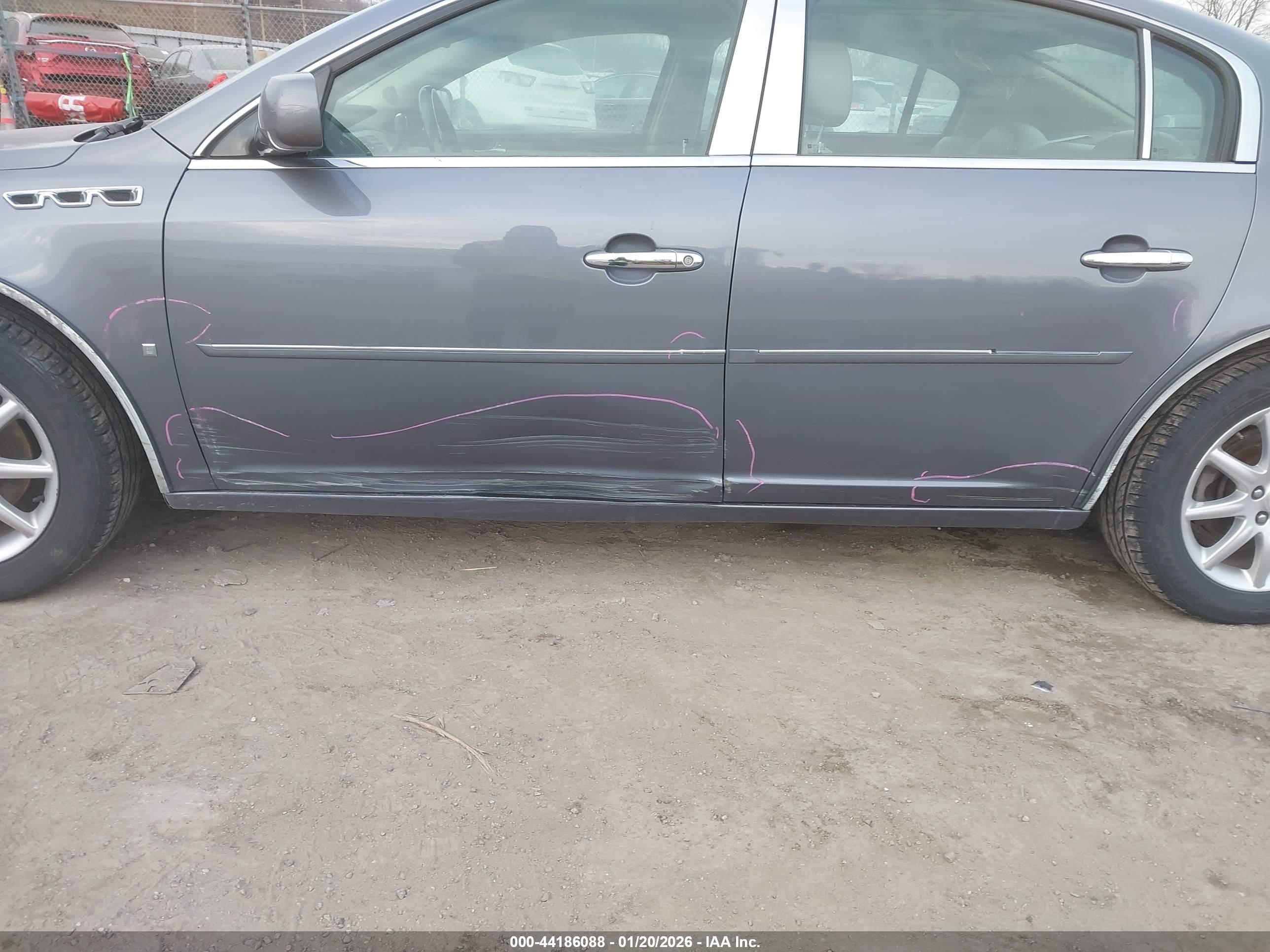 BUICK LUCERNE image 6
