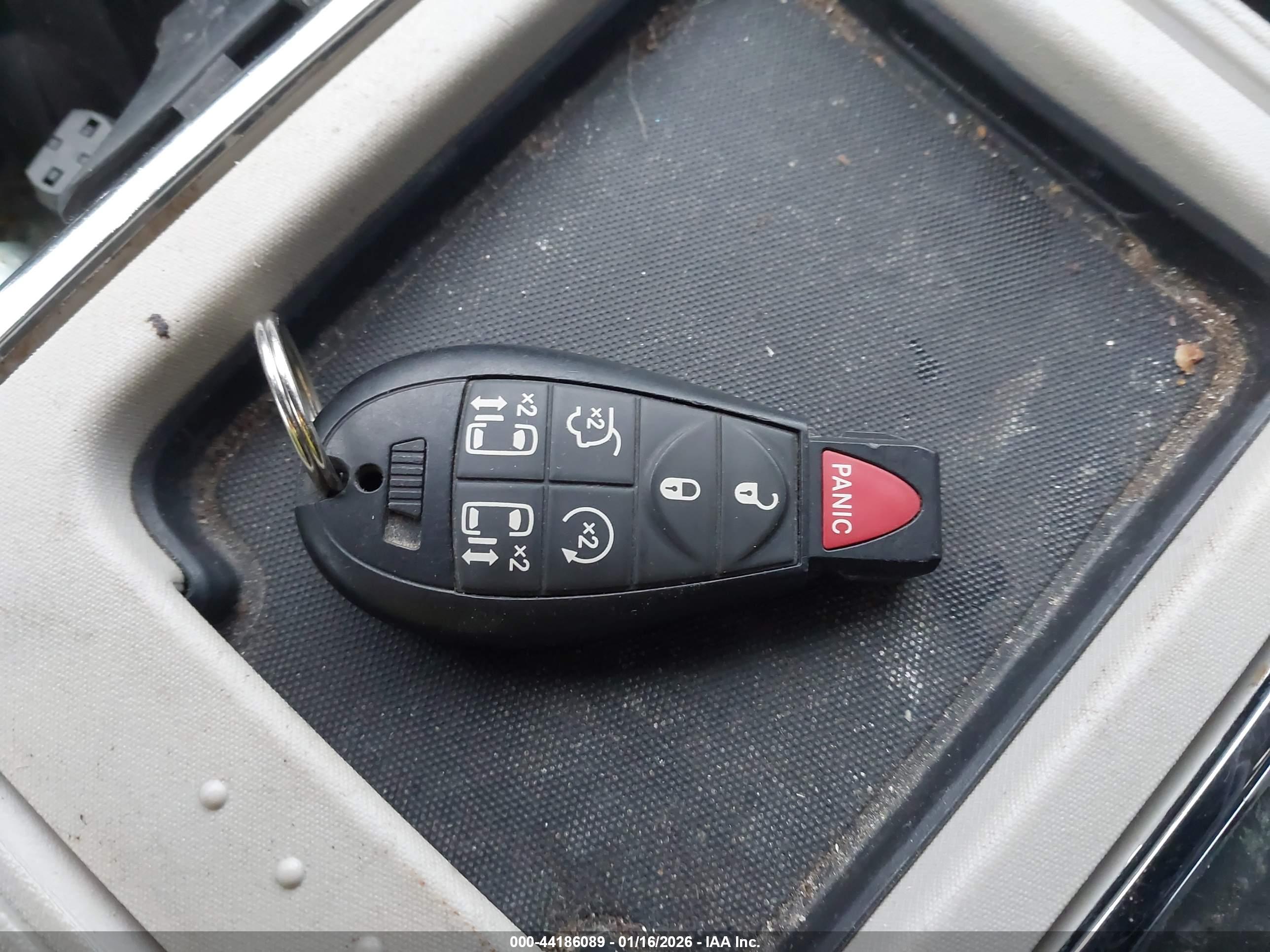 CHRYSLER TOWN image 11