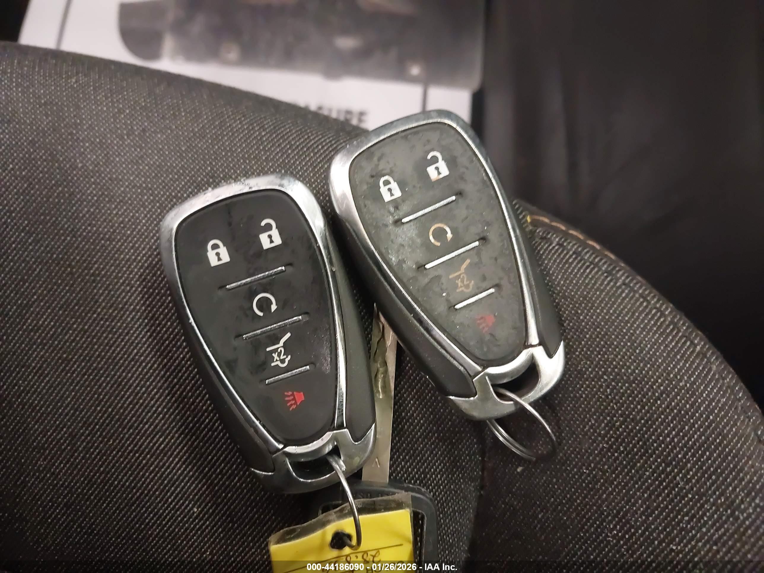CHEVROLET EQUINOX image 11