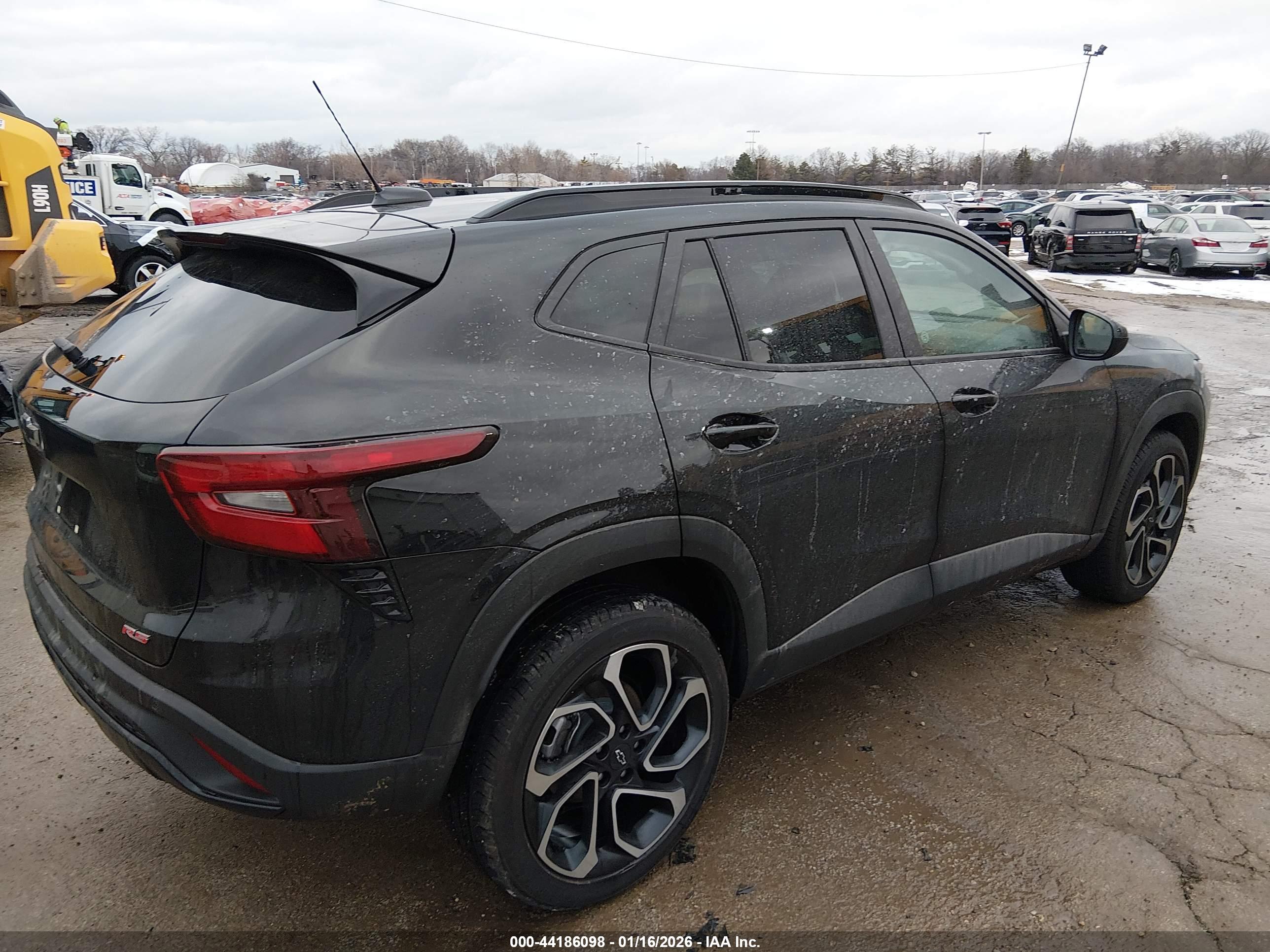 CHEVROLET TRAX image 4