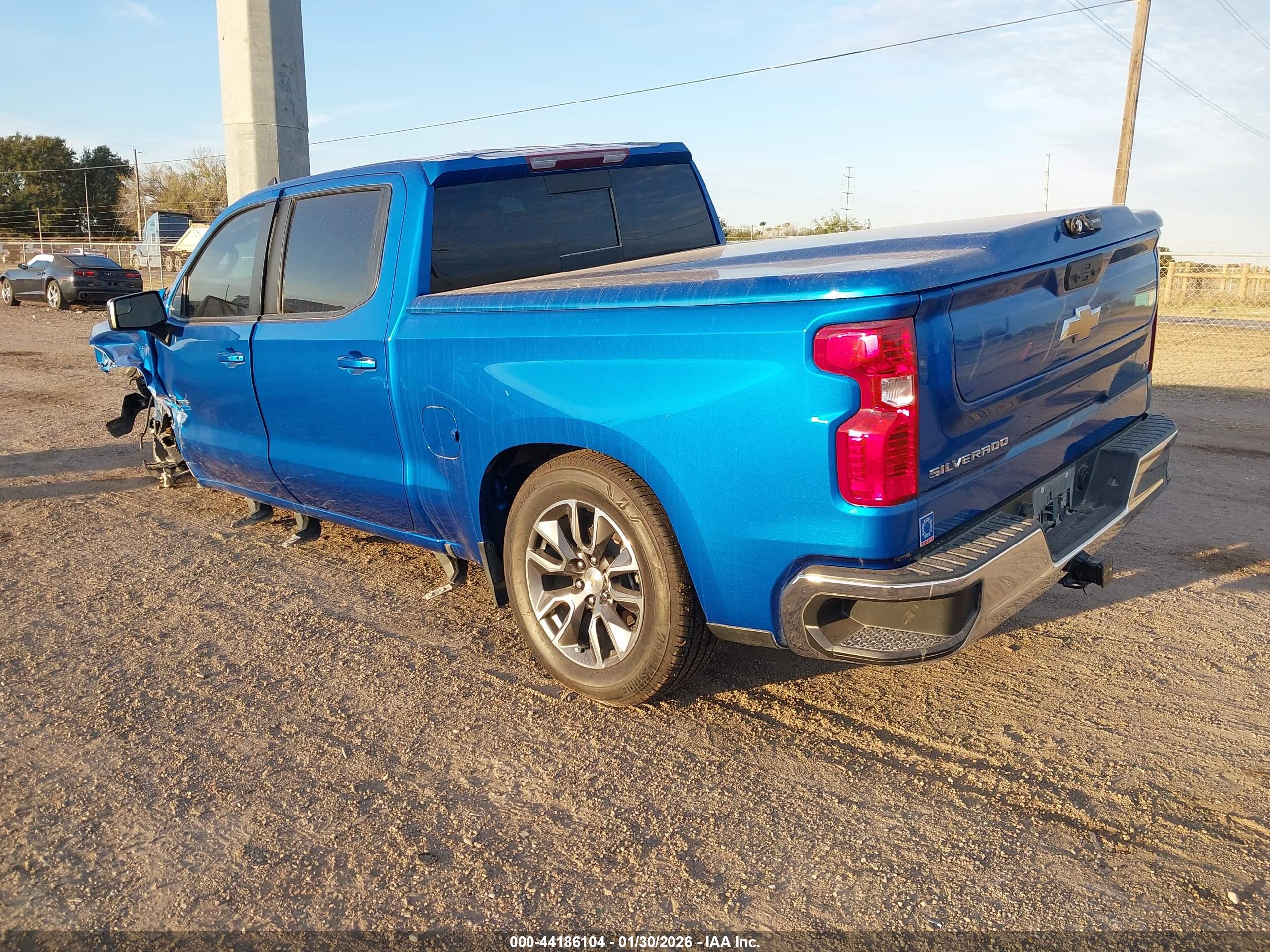 CHEVROLET SILVERADO image 3