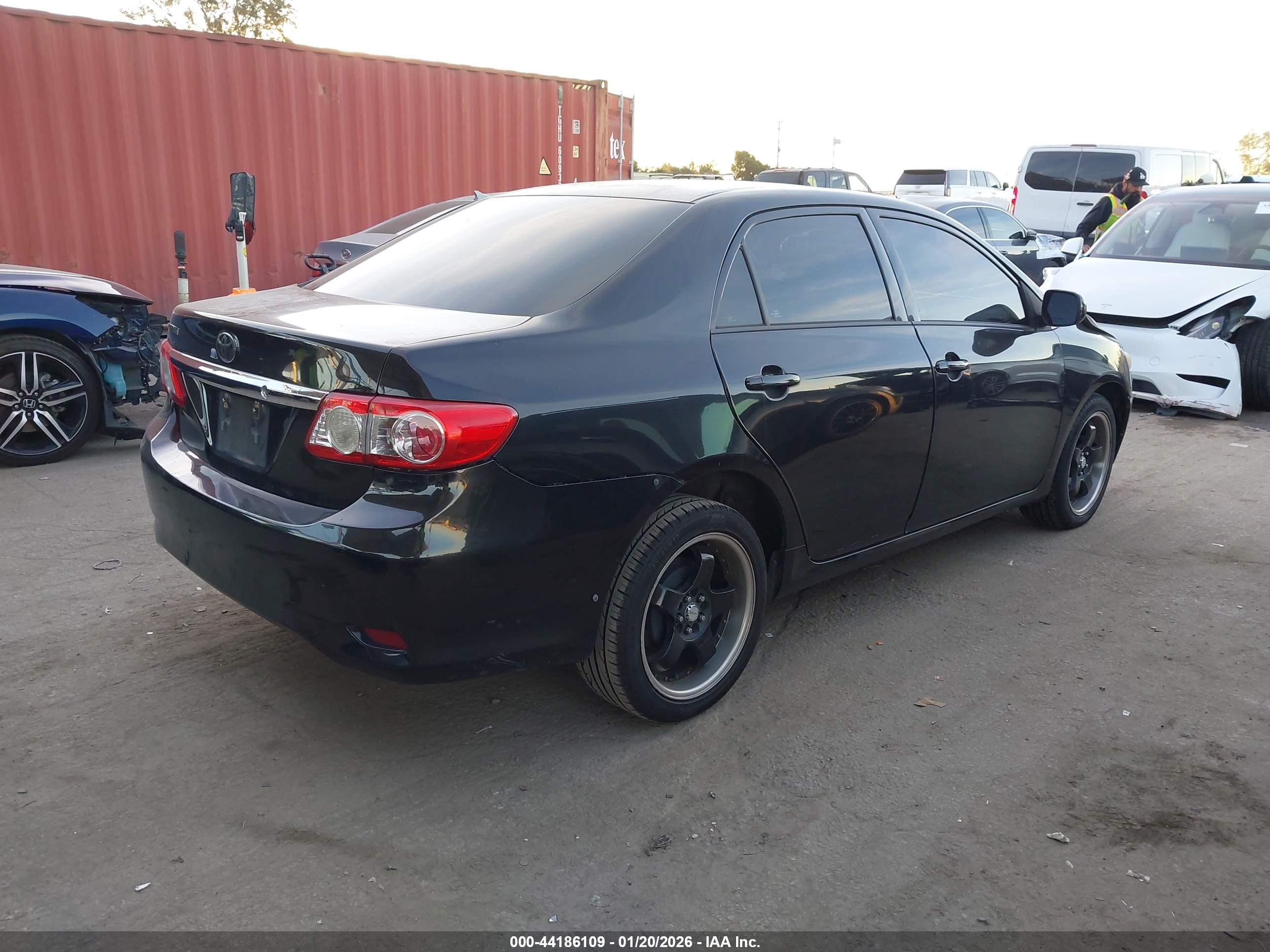 TOYOTA COROLLA image 4