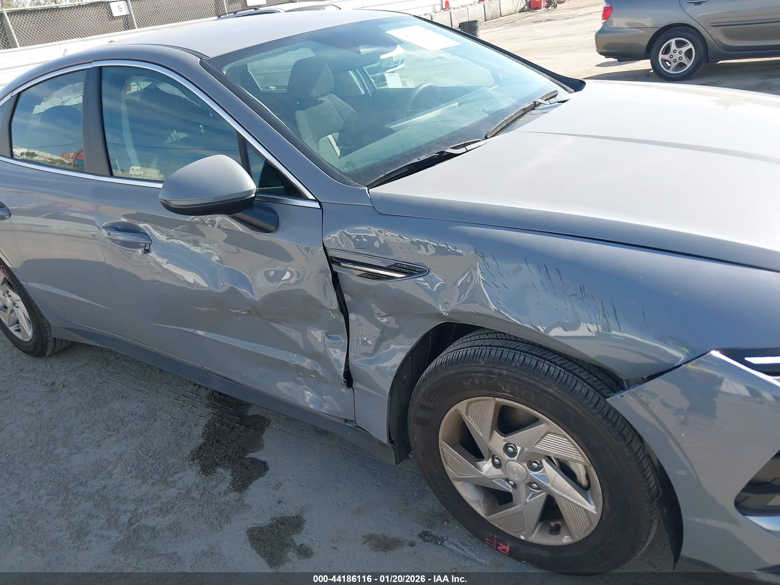 HYUNDAI SONATA image 6