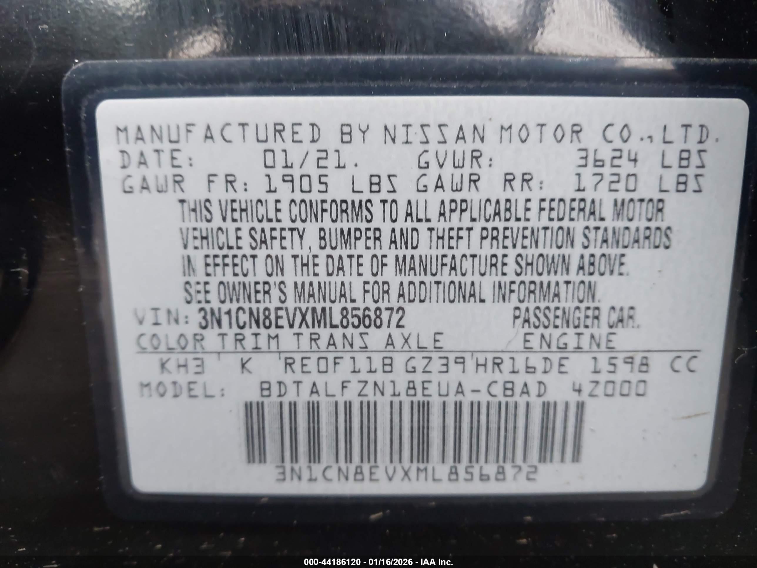 NISSAN VERSA image 9
