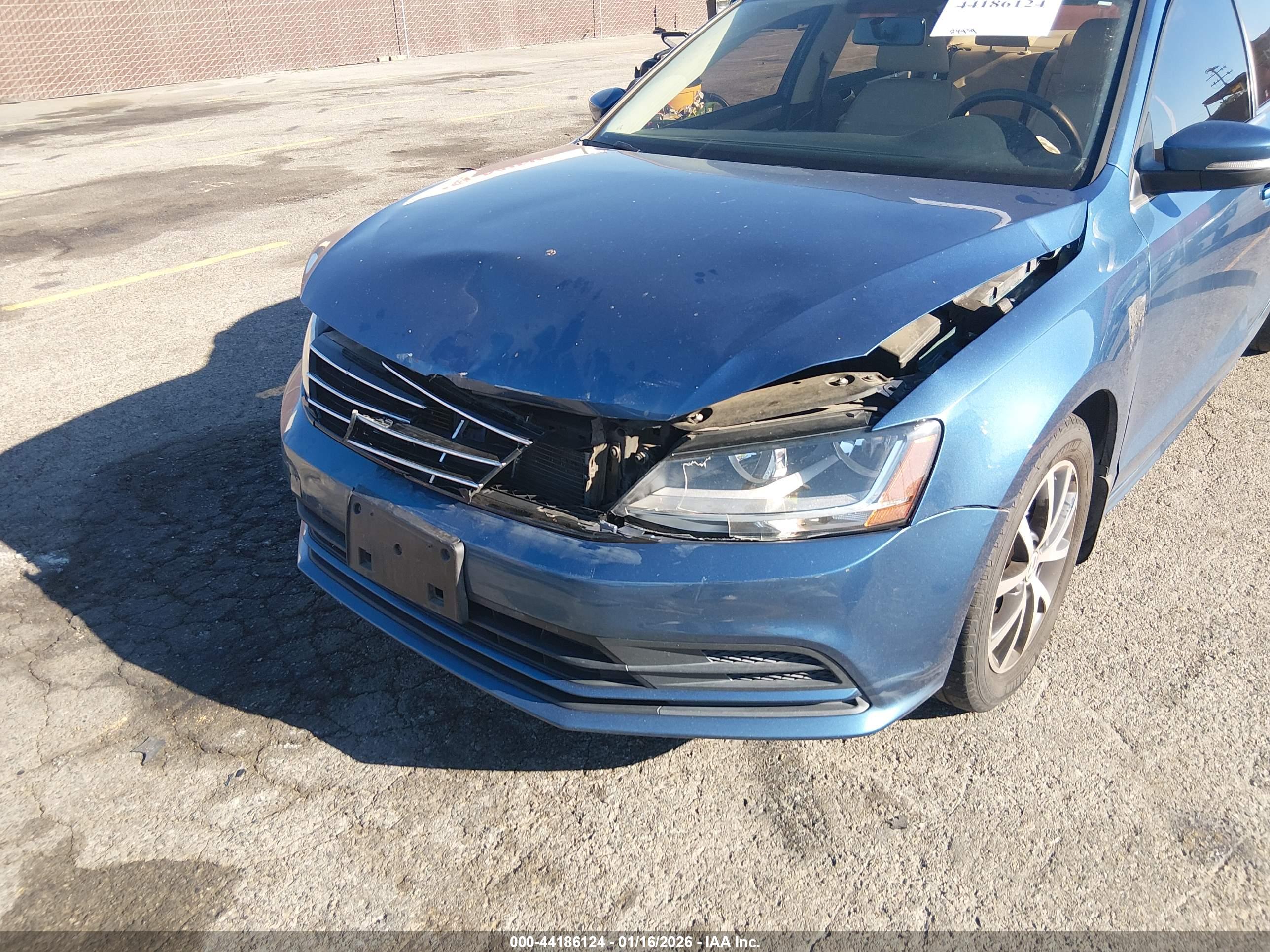VOLKSWAGEN JETTA image 6