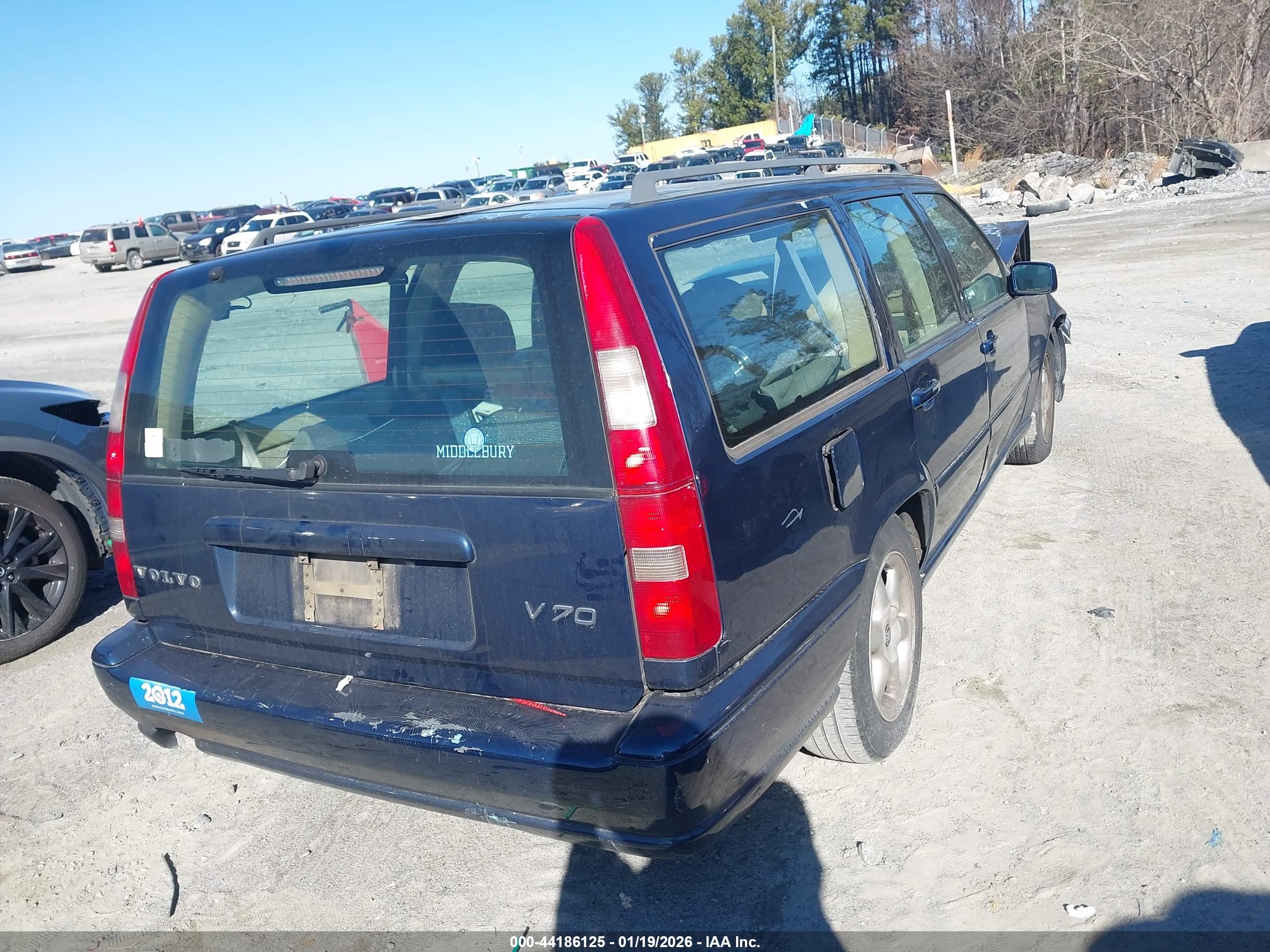 VOLVO V70 image 4