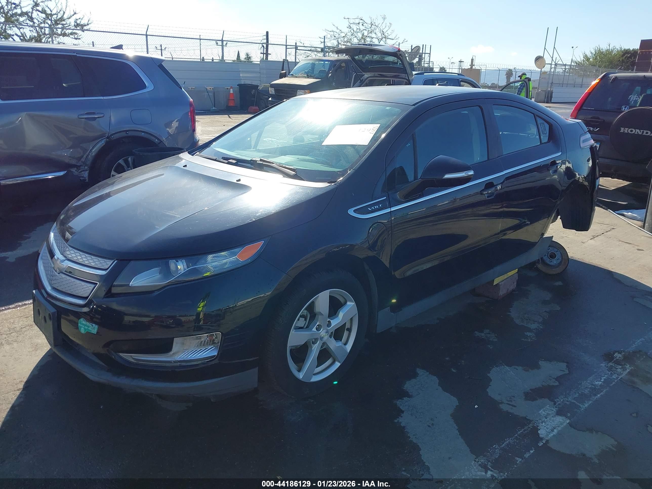 CHEVROLET VOLT image 2