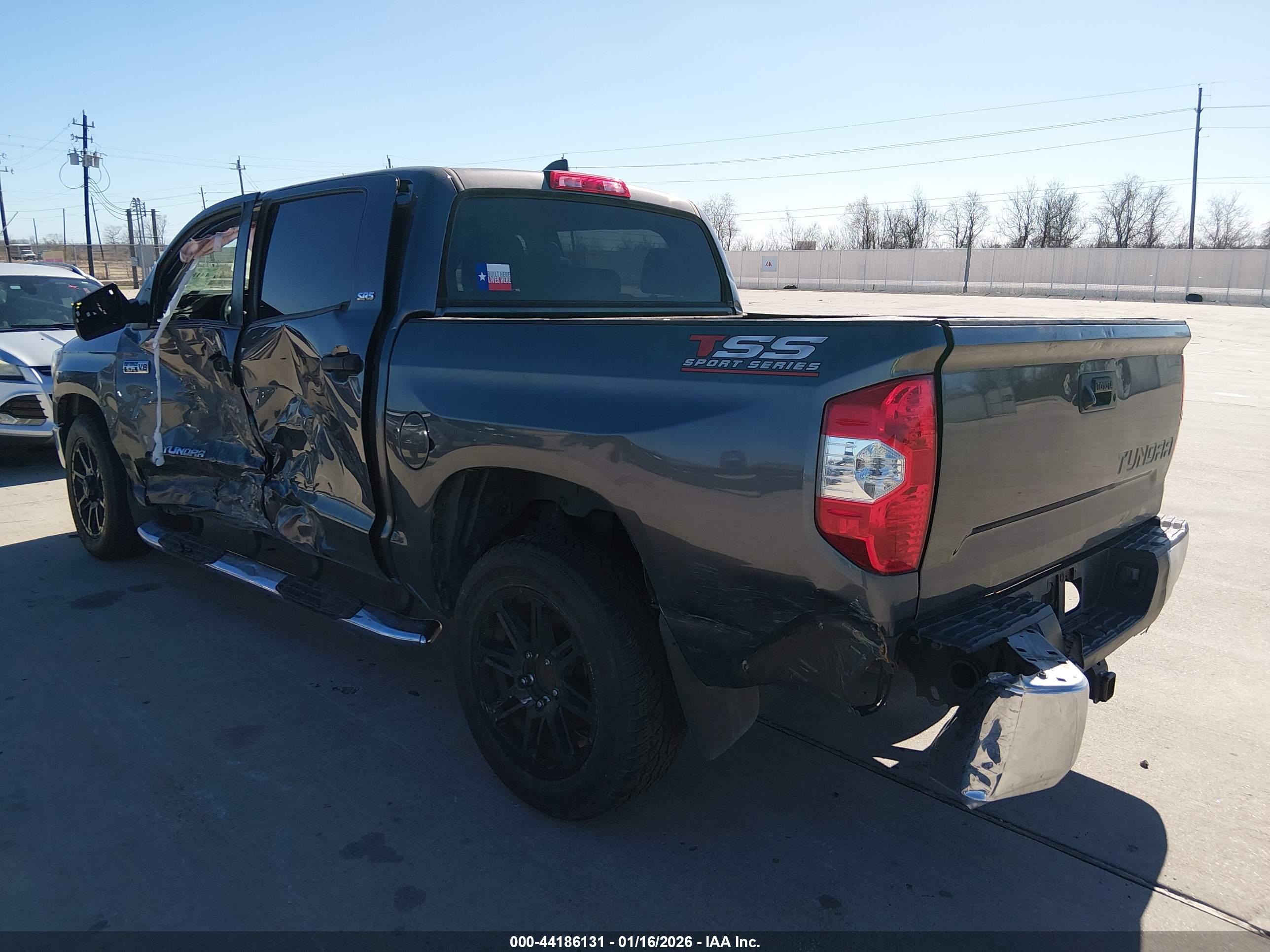 TOYOTA TUNDRA image 3