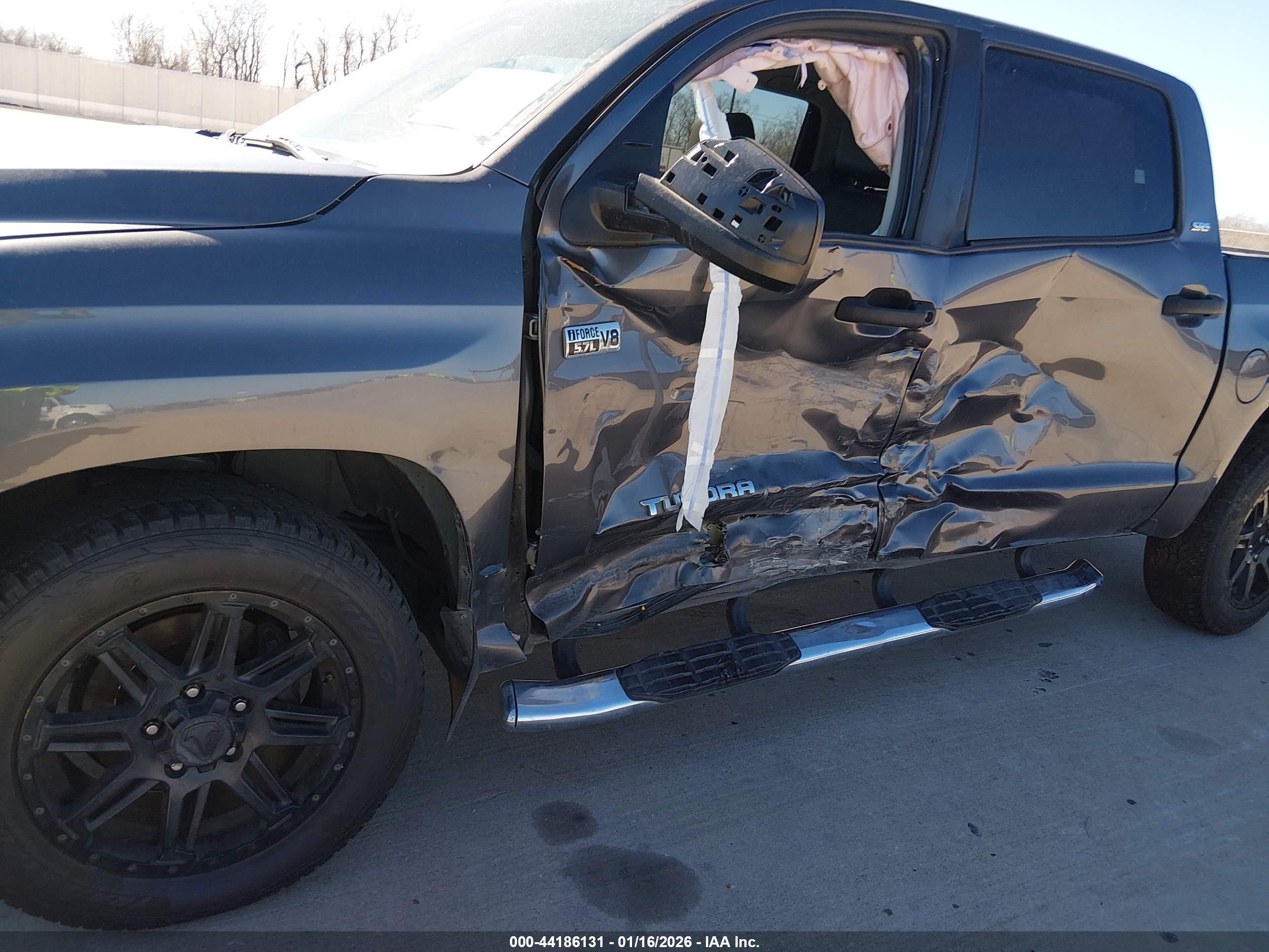 TOYOTA TUNDRA image 6