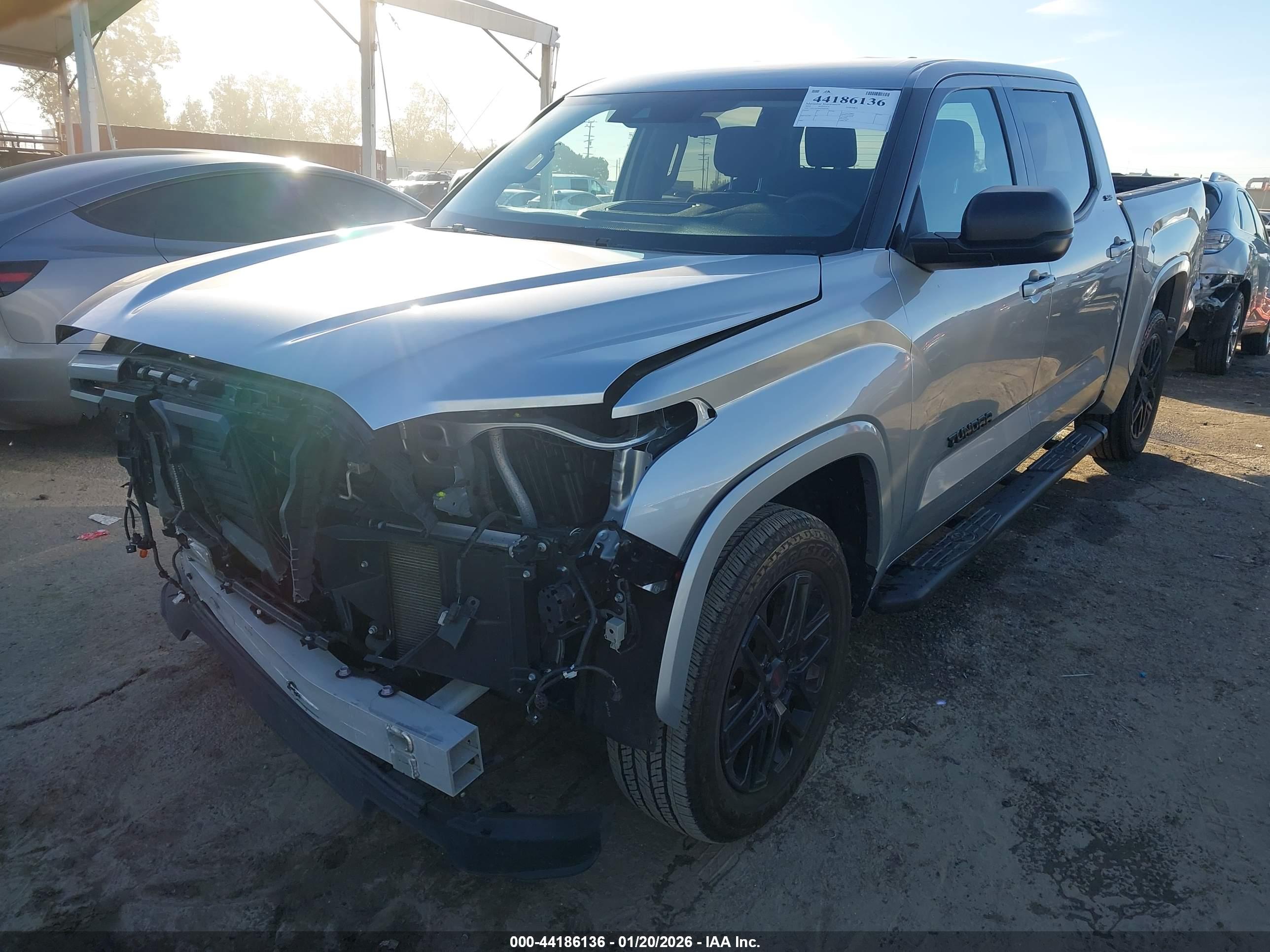TOYOTA TUNDRA image 2