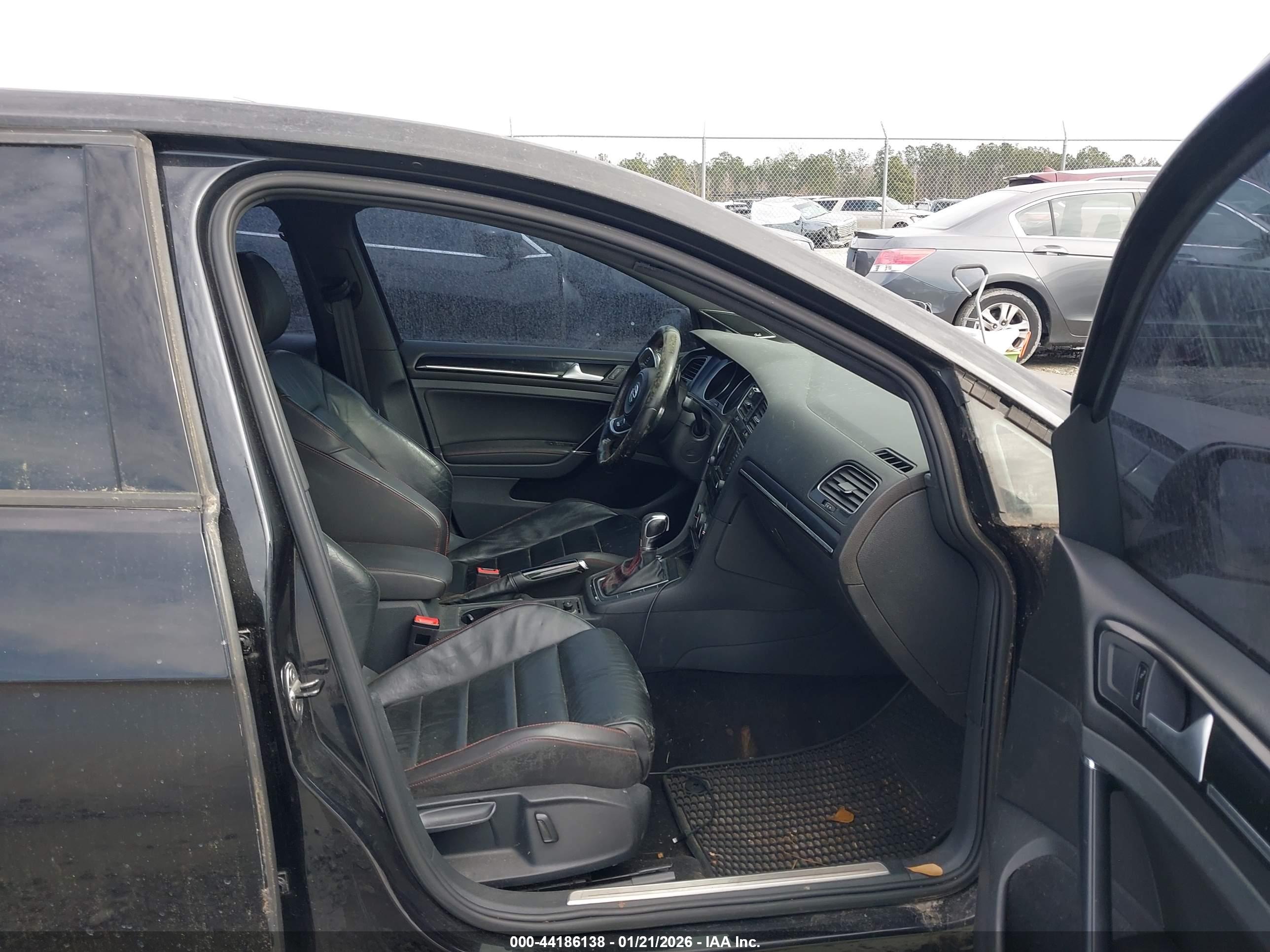 VOLKSWAGEN GOLF image 5