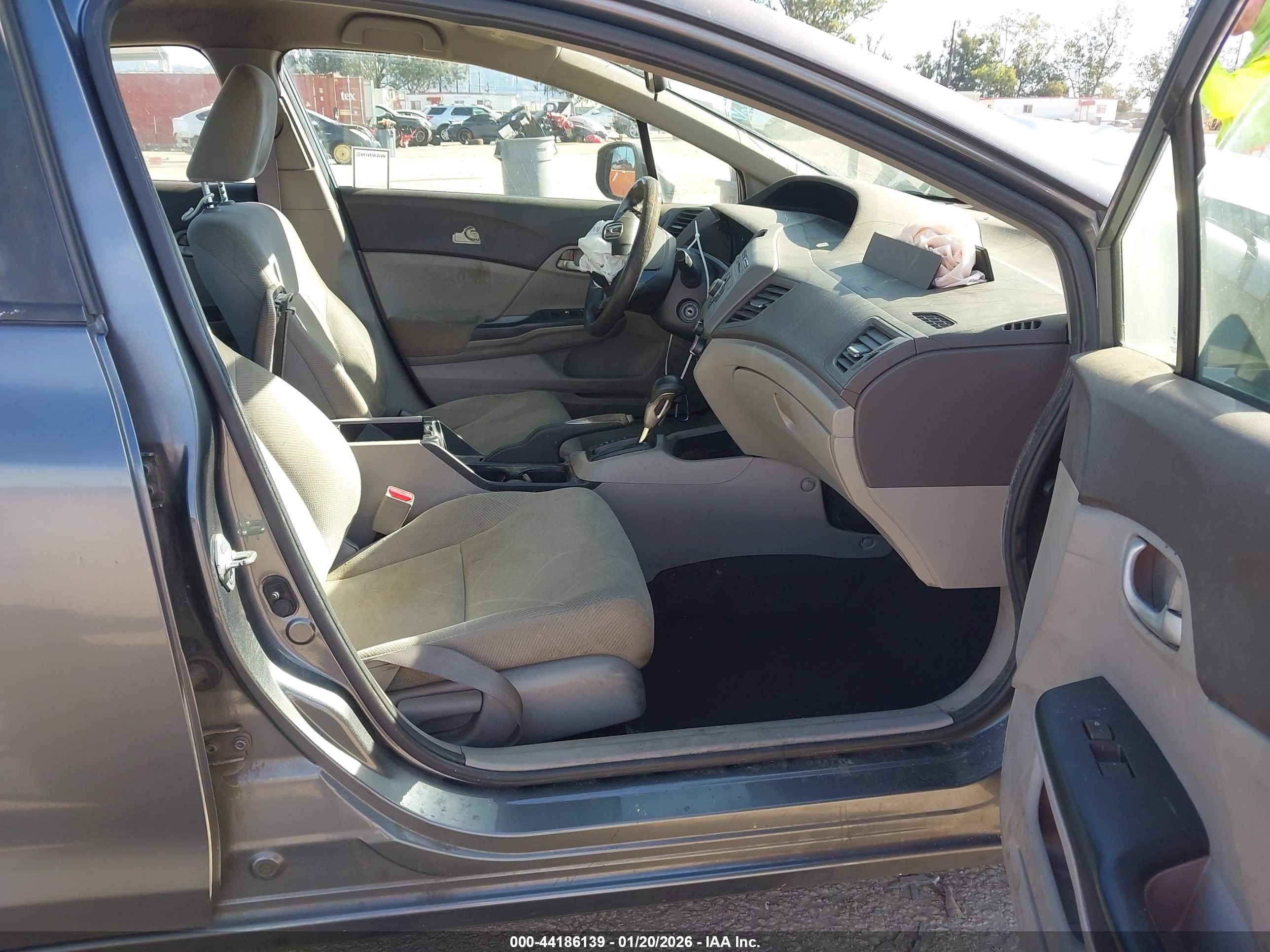HONDA CIVIC image 5