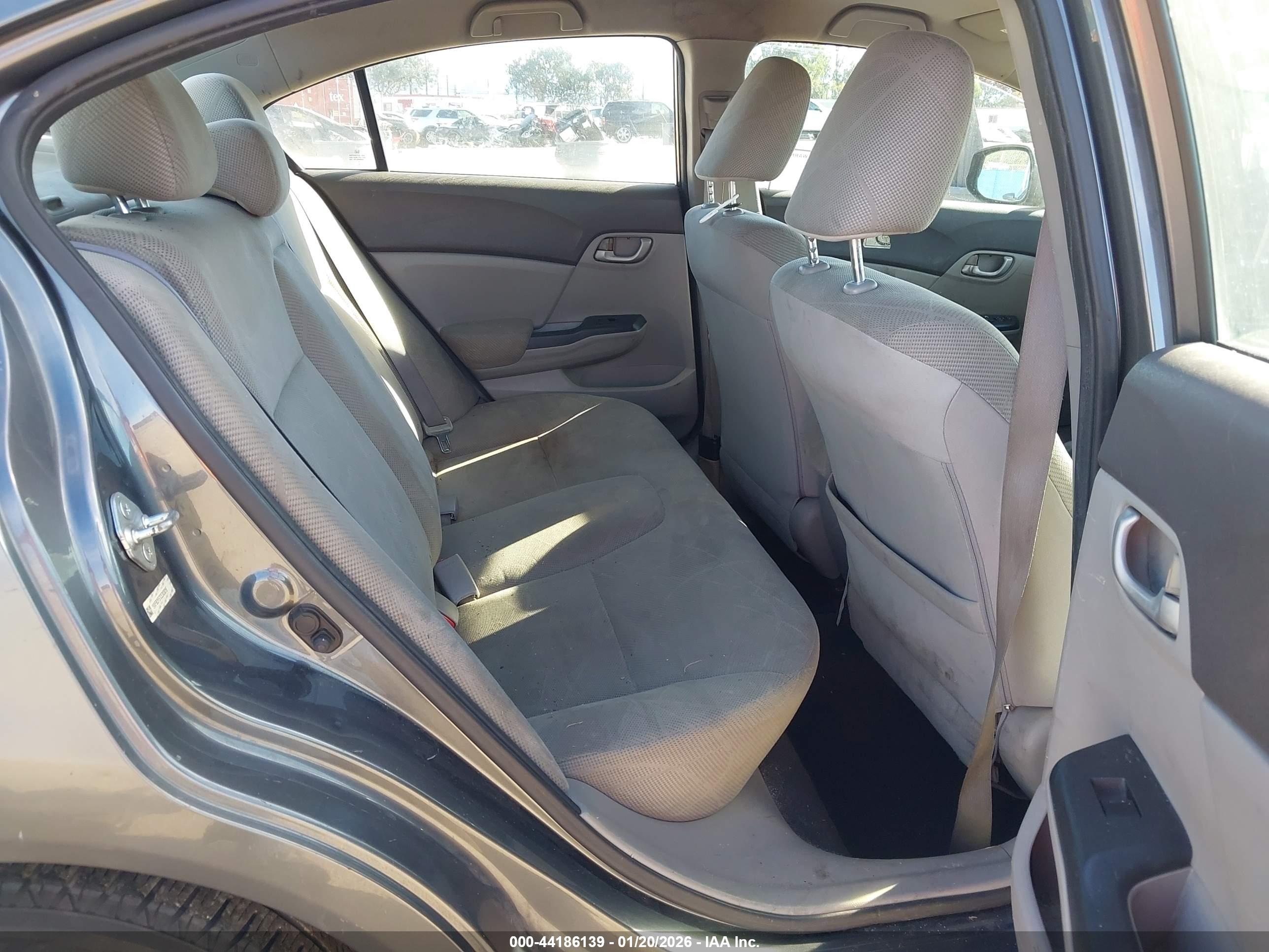 HONDA CIVIC image 8