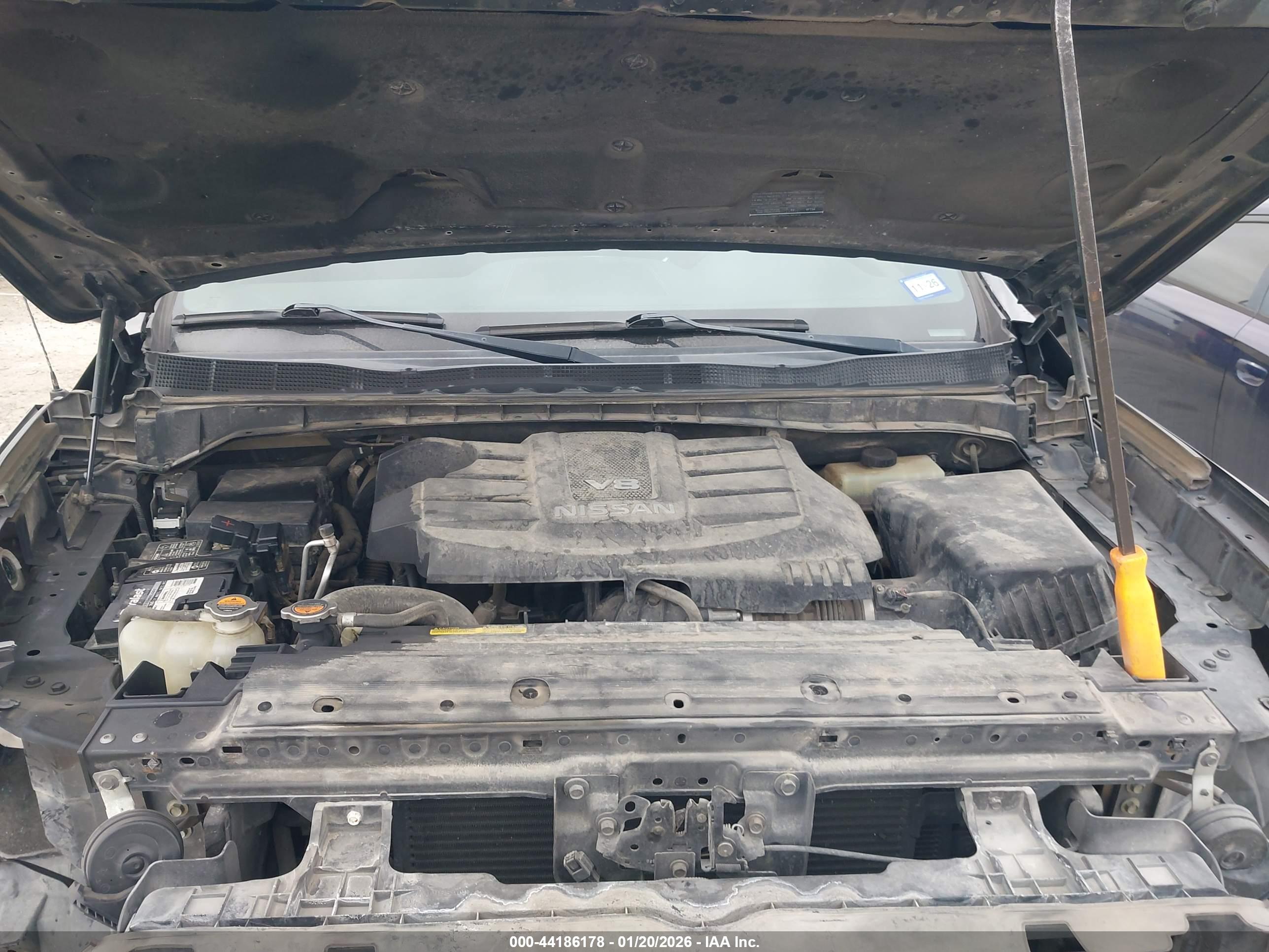 NISSAN TITAN image 10