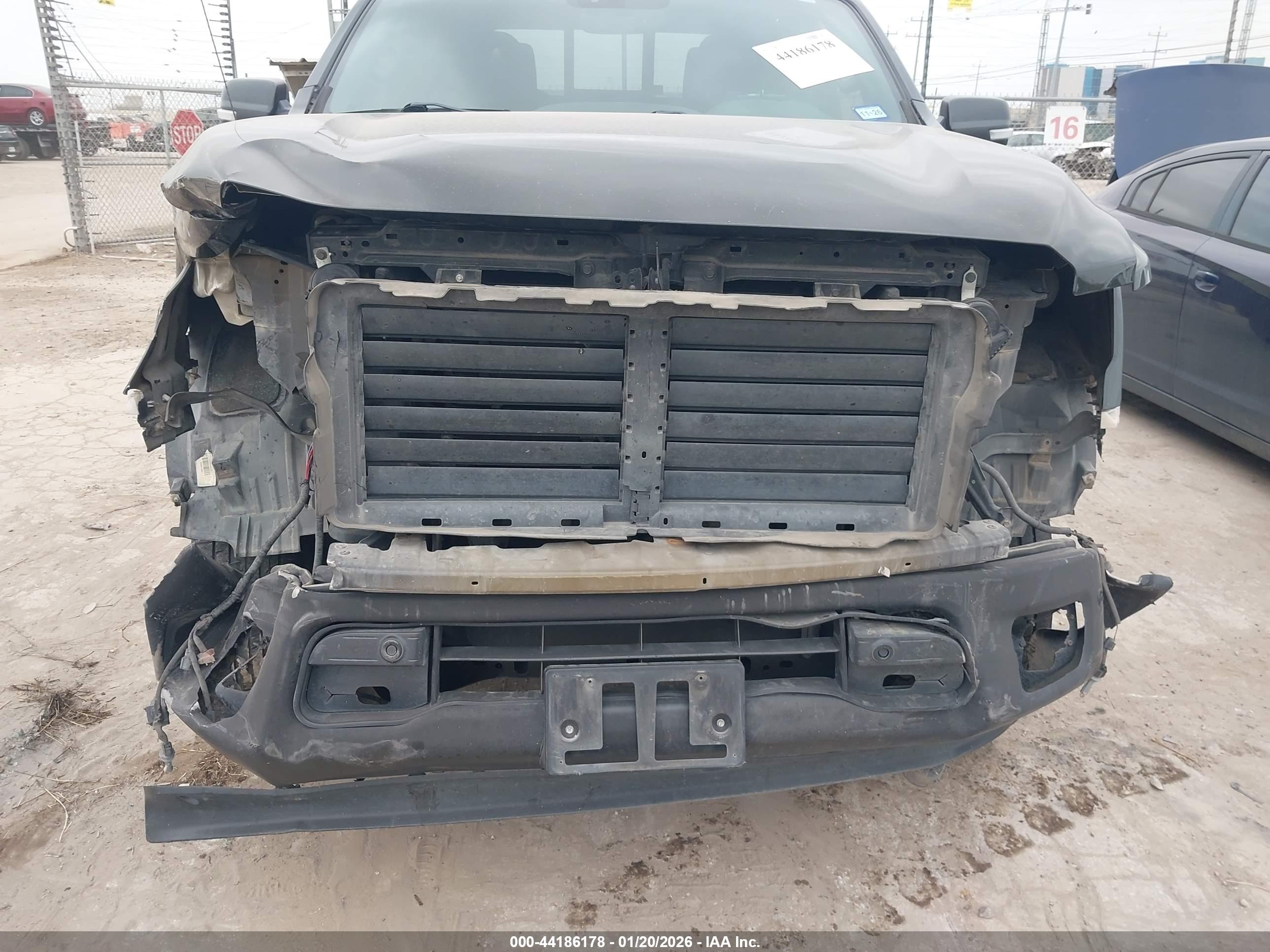 NISSAN TITAN image 6