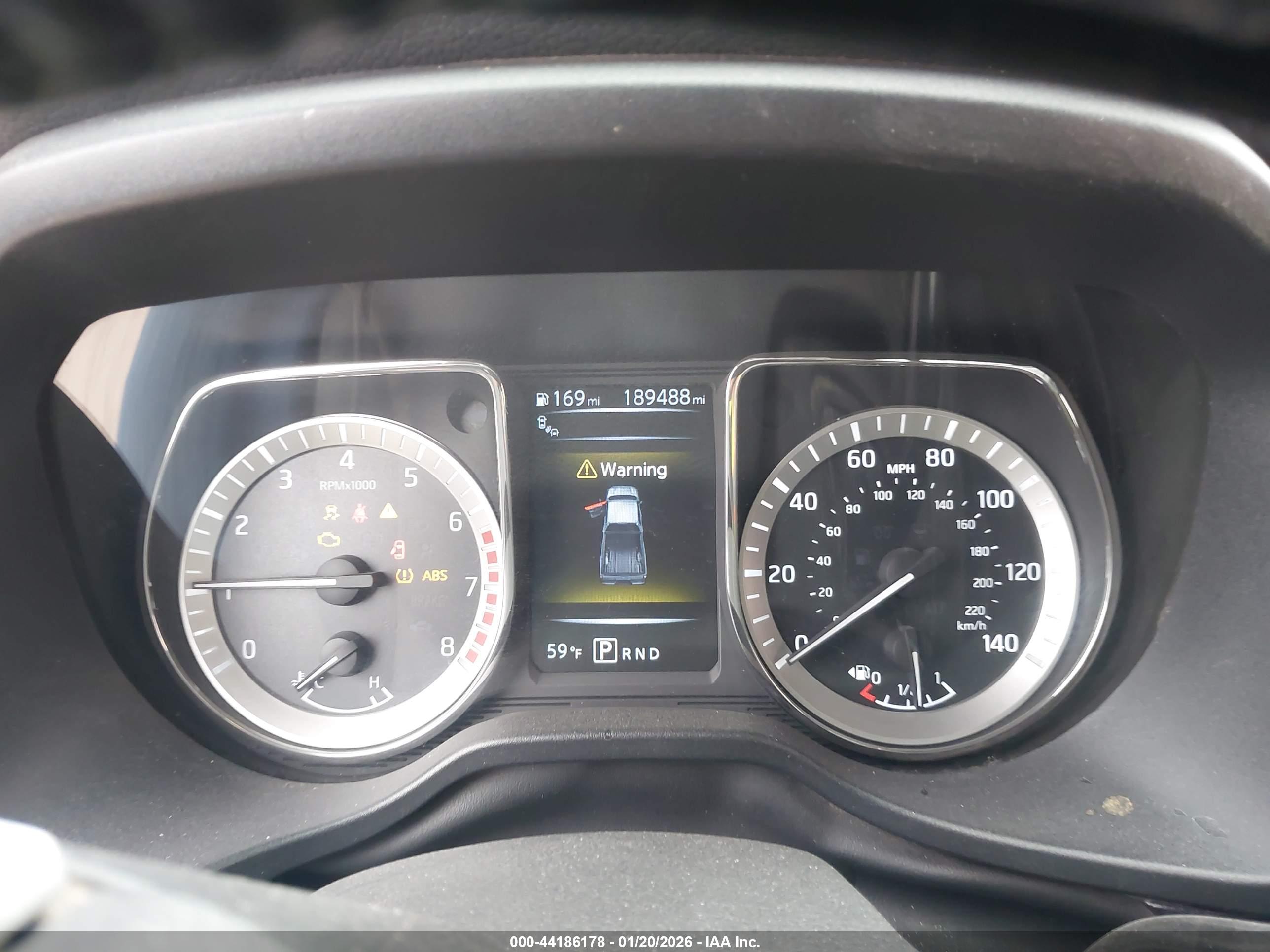 NISSAN TITAN image 7