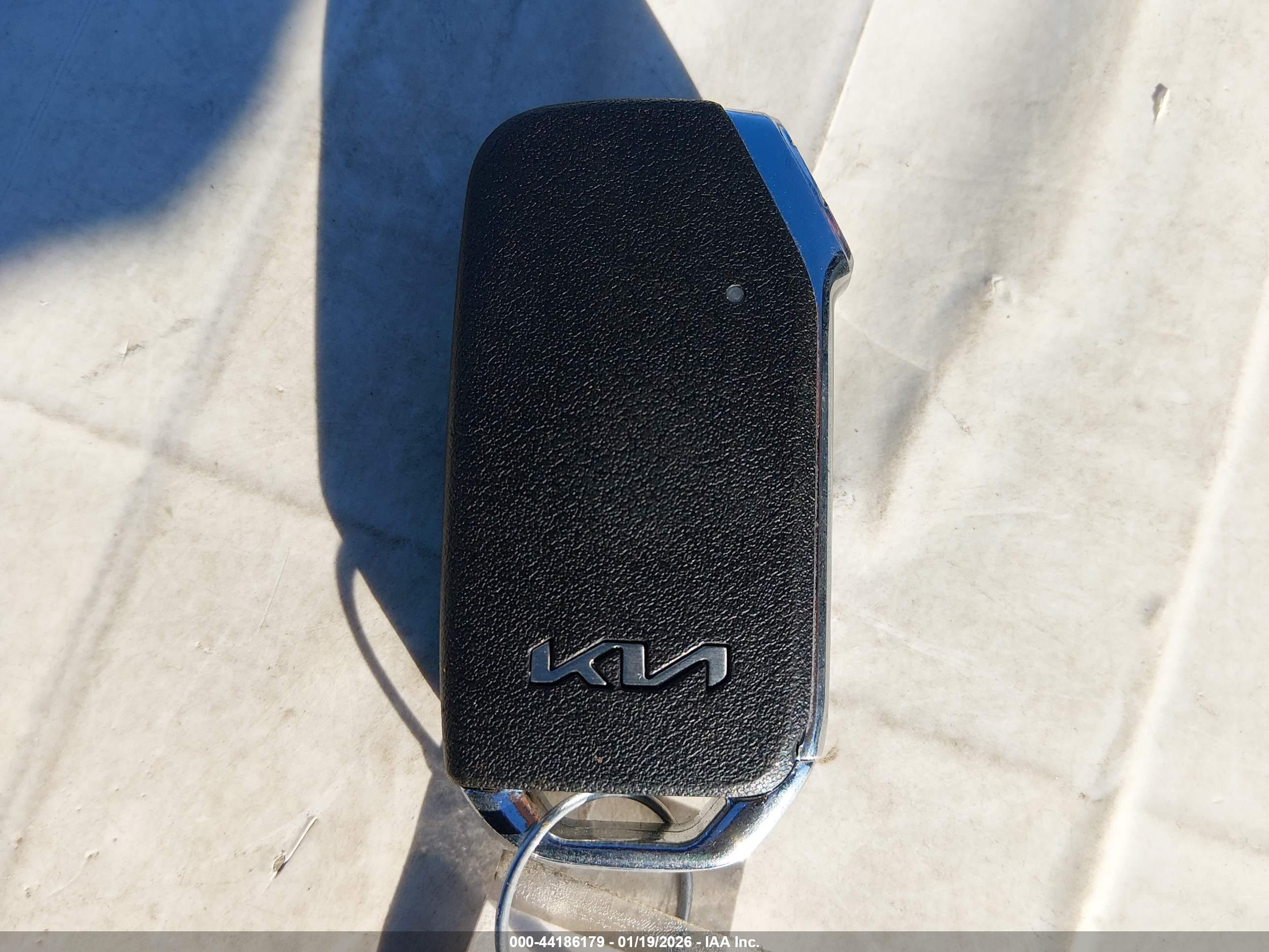 KIA EV6 image 11