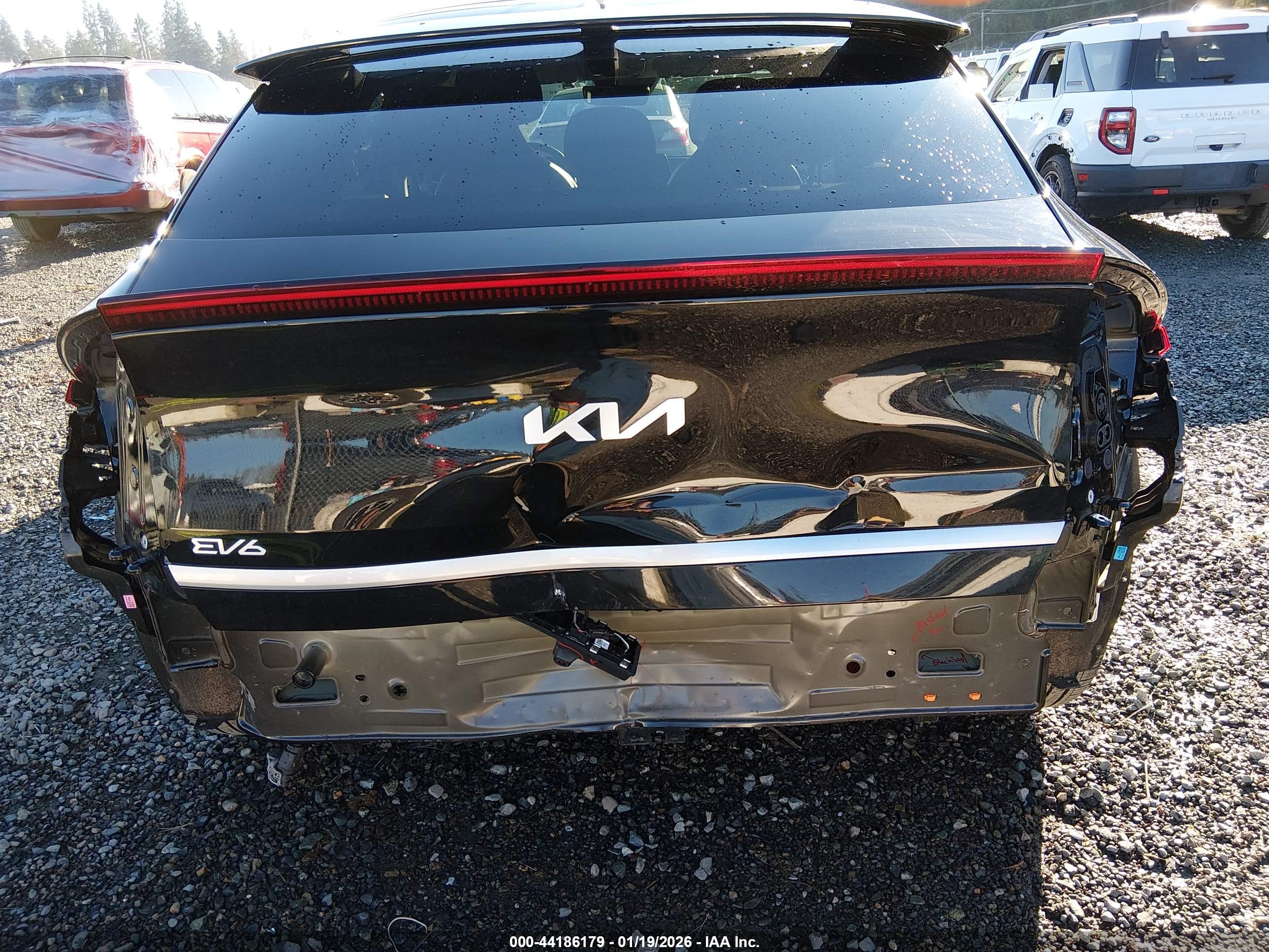 KIA EV6 image 6