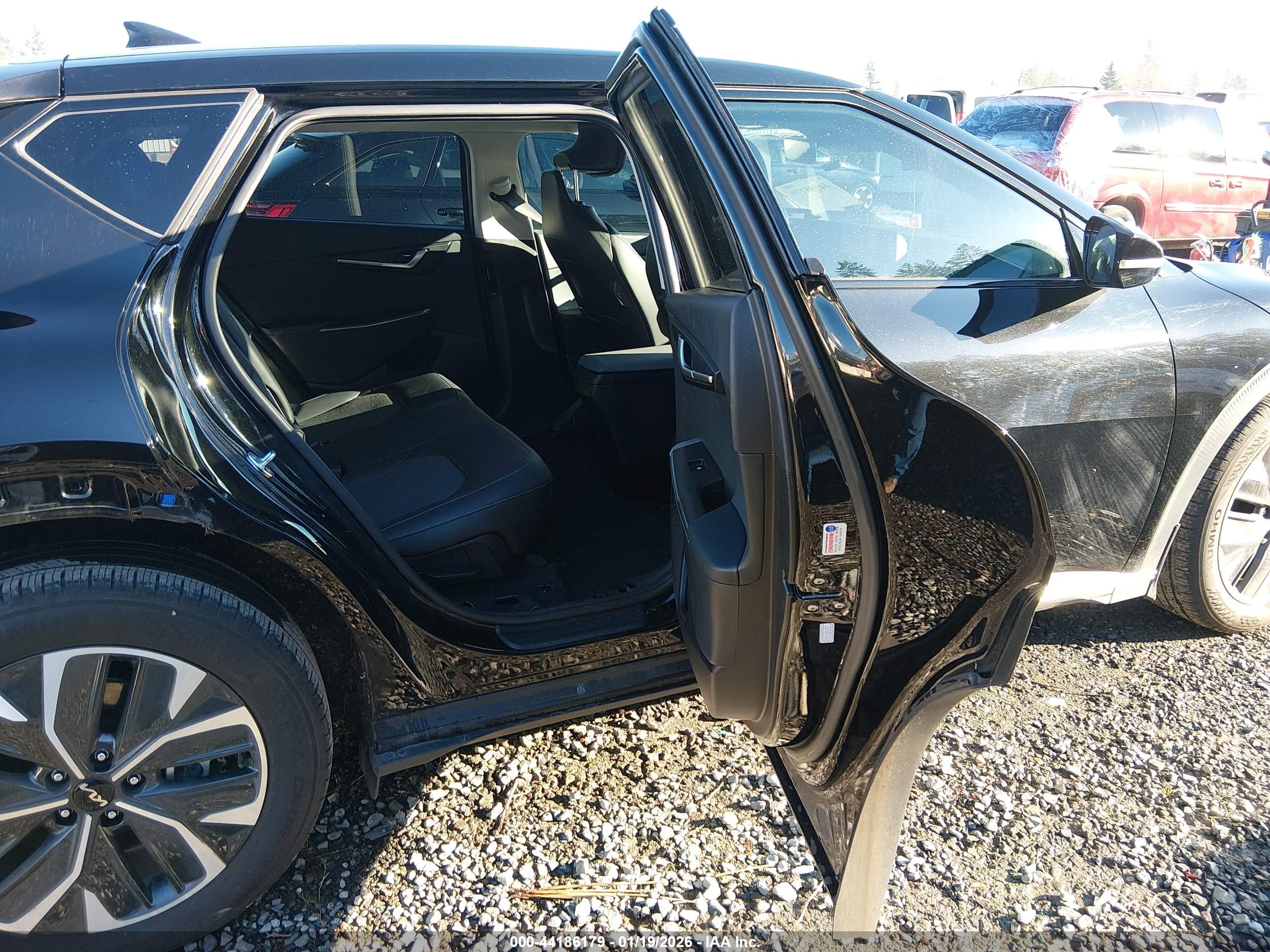 KIA EV6 image 8