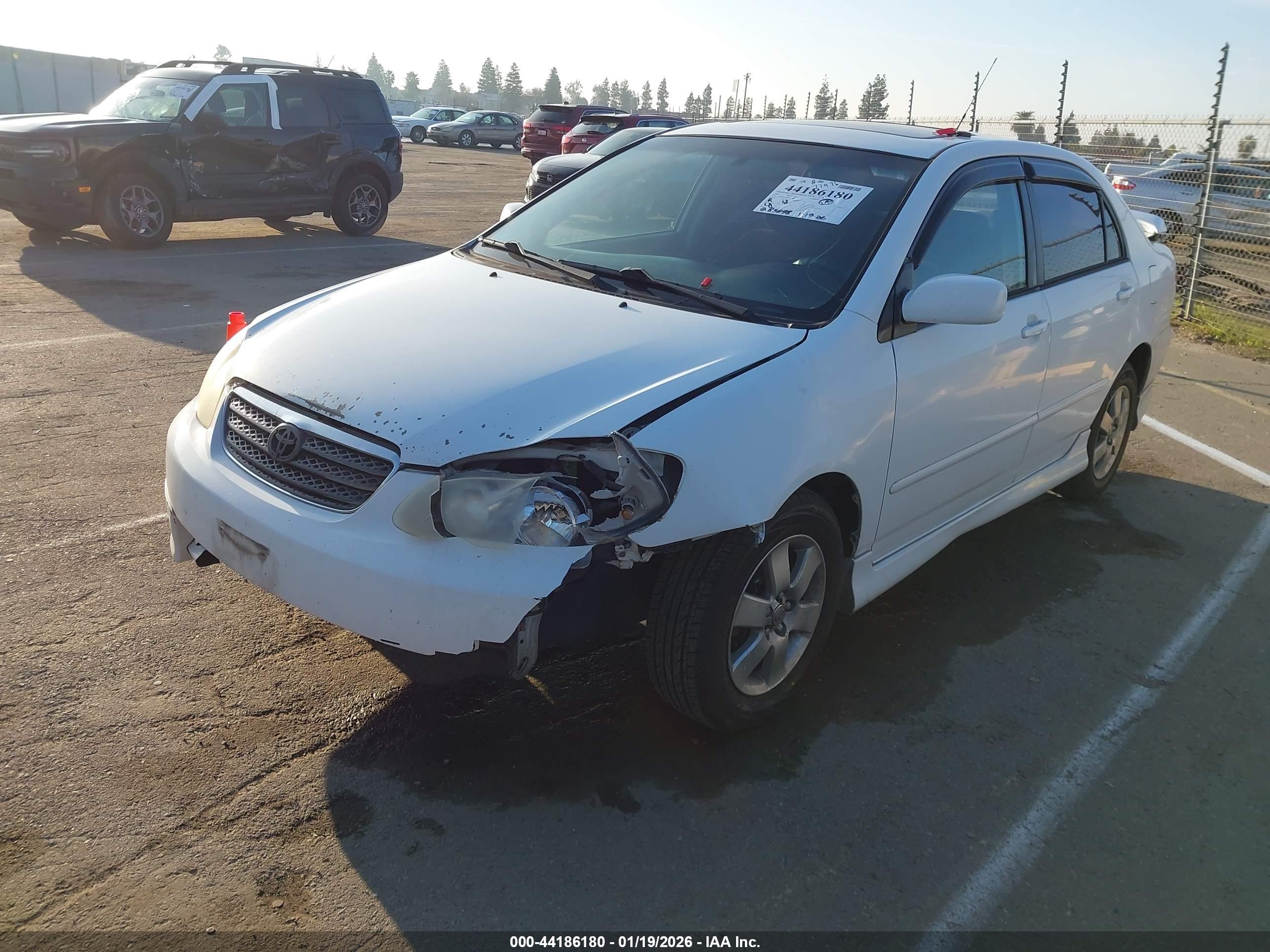TOYOTA COROLLA image 2