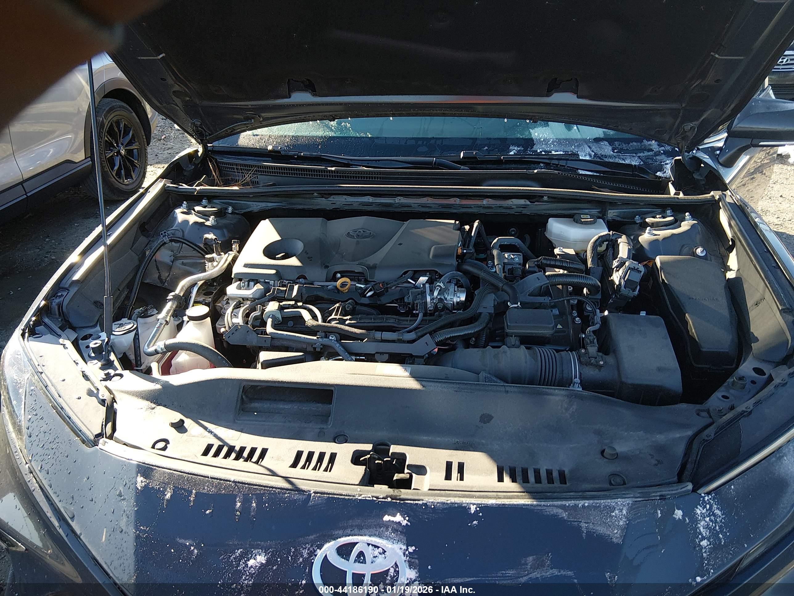 TOYOTA CAMRY image 10
