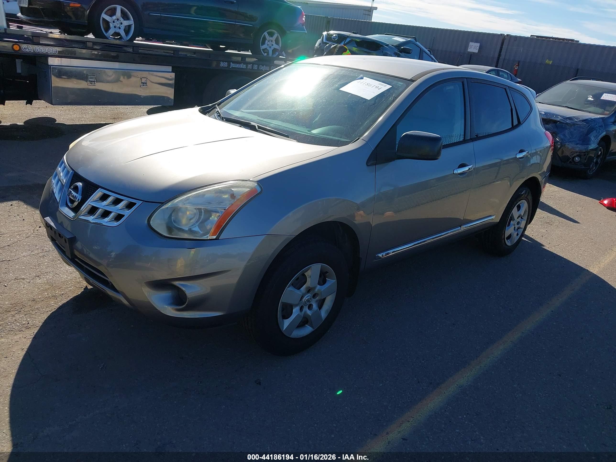 NISSAN ROGUE image 2