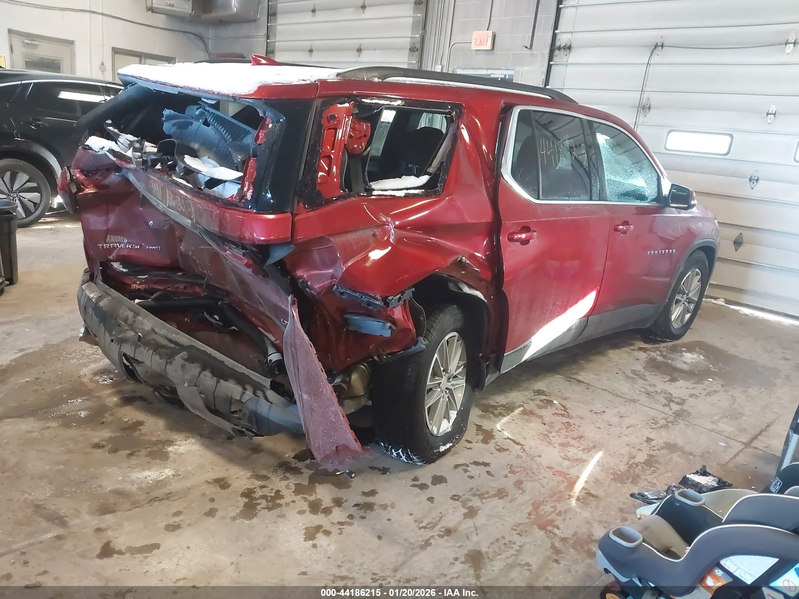 CHEVROLET TRAVERSE image 4