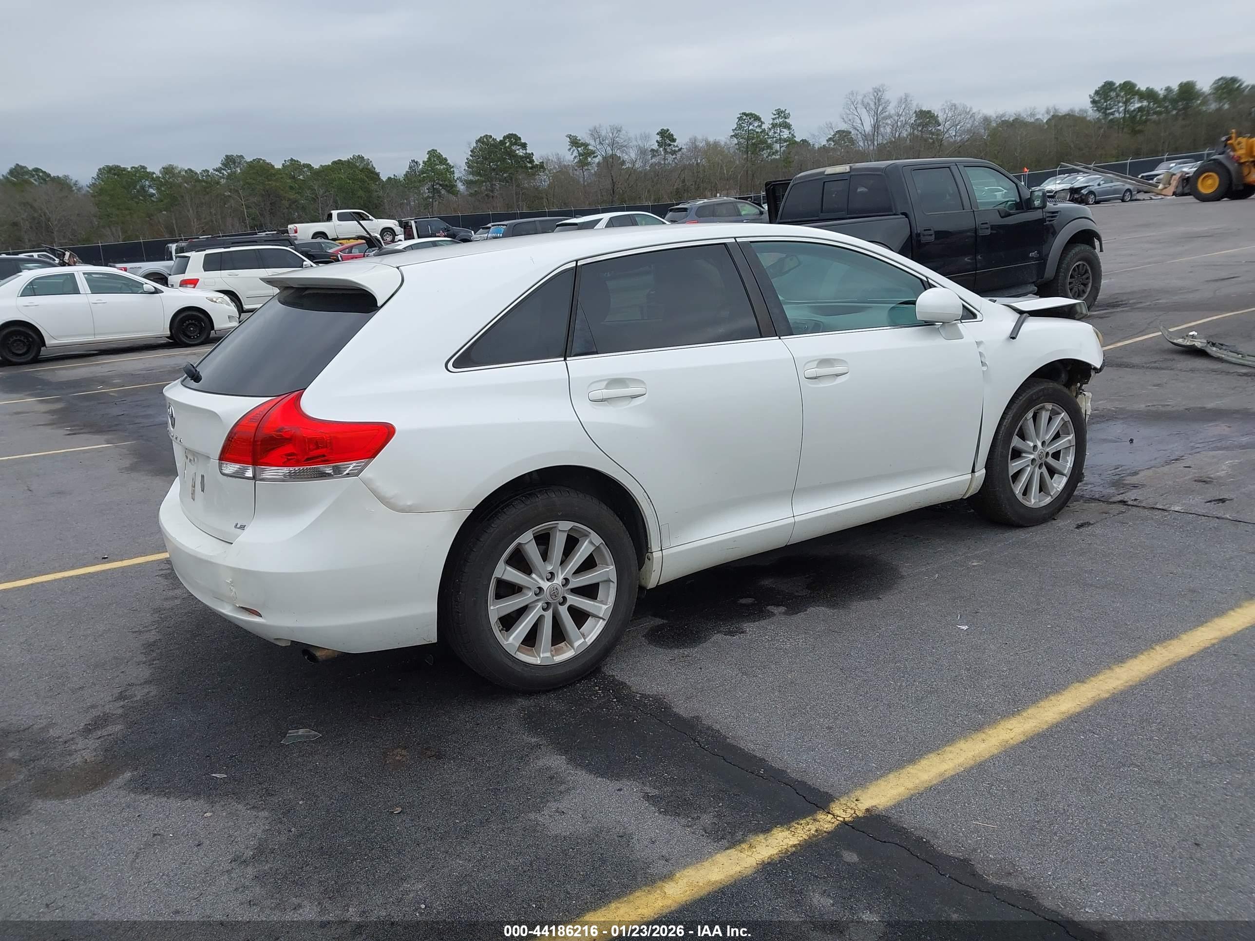 TOYOTA VENZA image 4