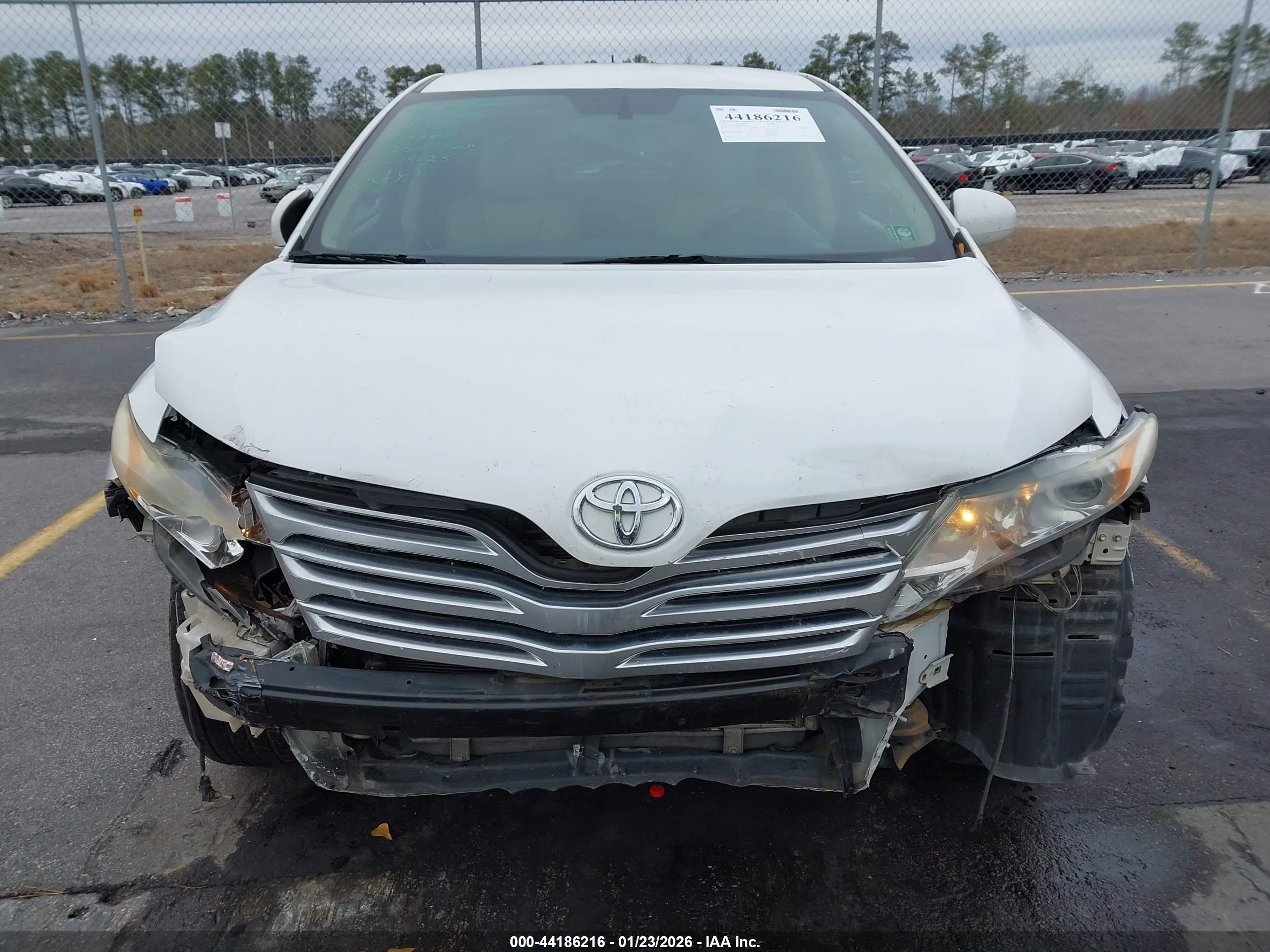 TOYOTA VENZA image 6
