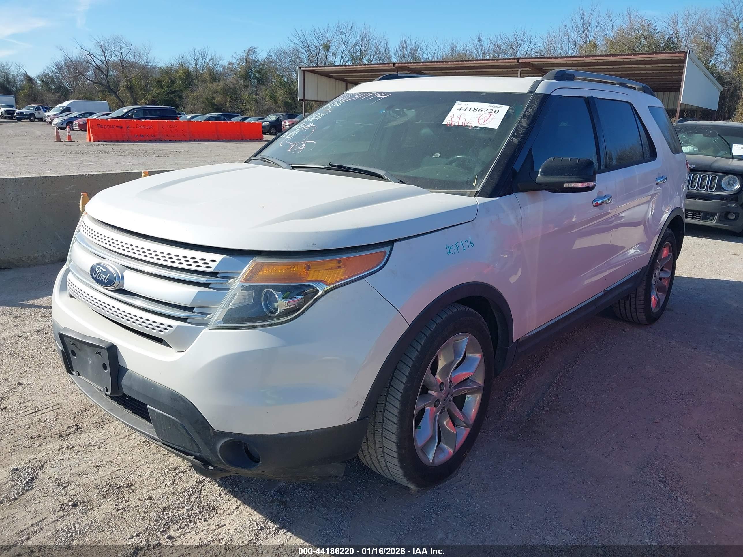 FORD EXPLORER image 2