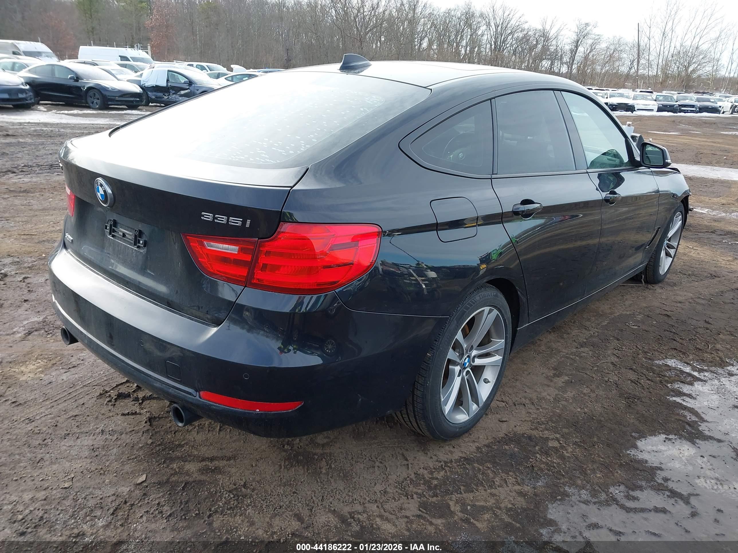 BMW 335I image 4