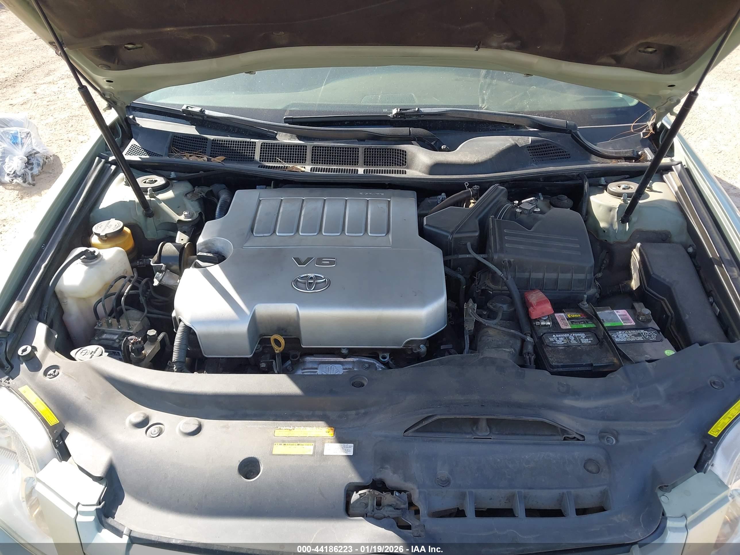 TOYOTA AVALON image 10