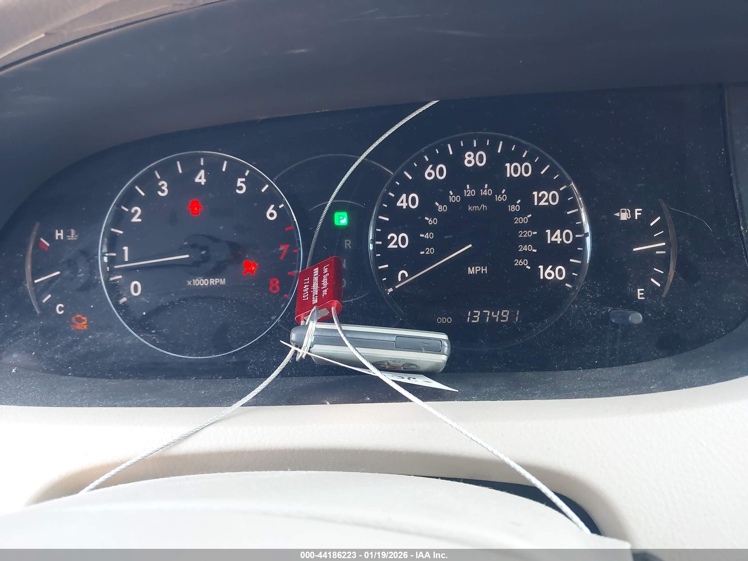 TOYOTA AVALON image 11