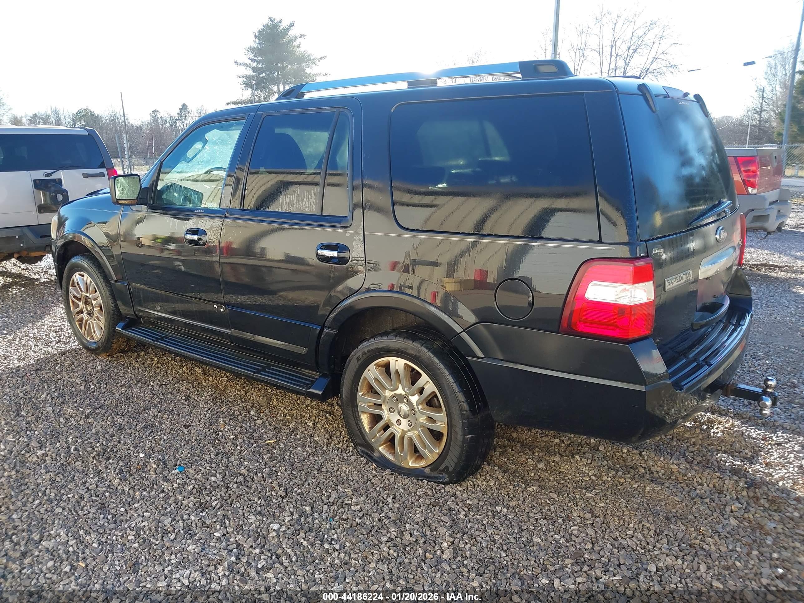 FORD EXPEDITION image 3