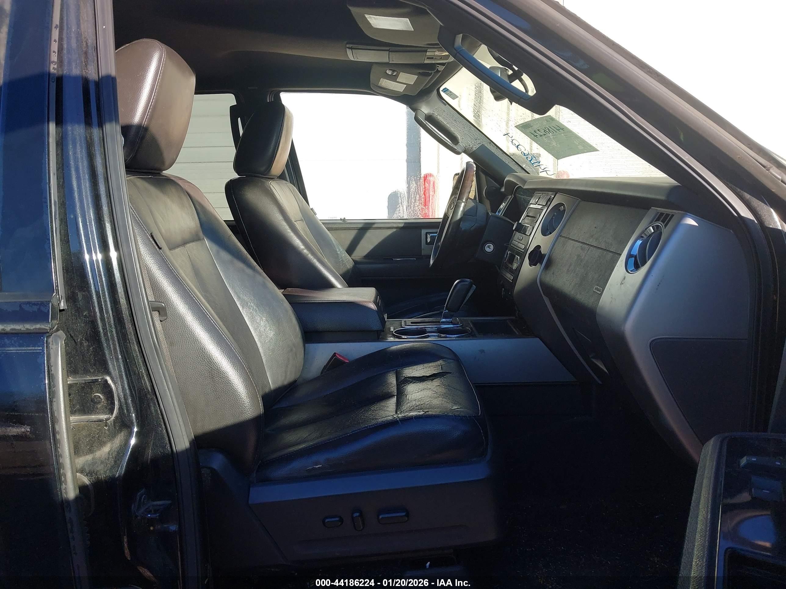 FORD EXPEDITION image 5