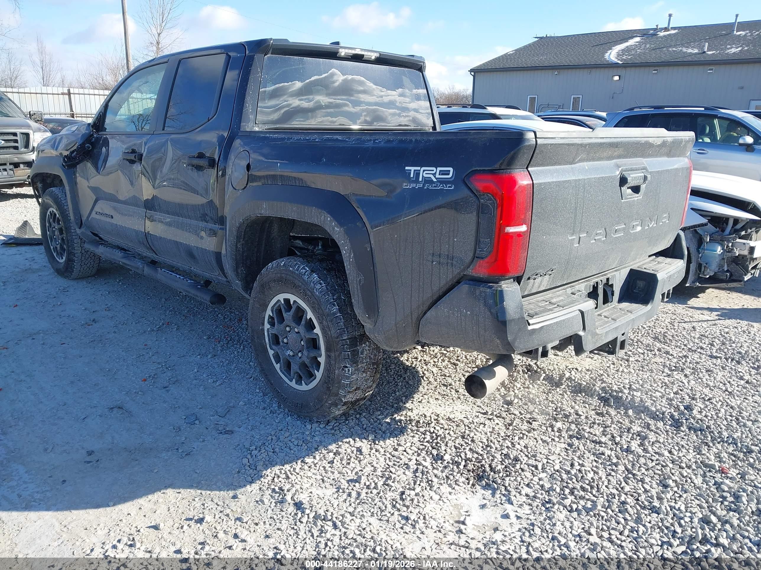 TOYOTA TACOMA image 3