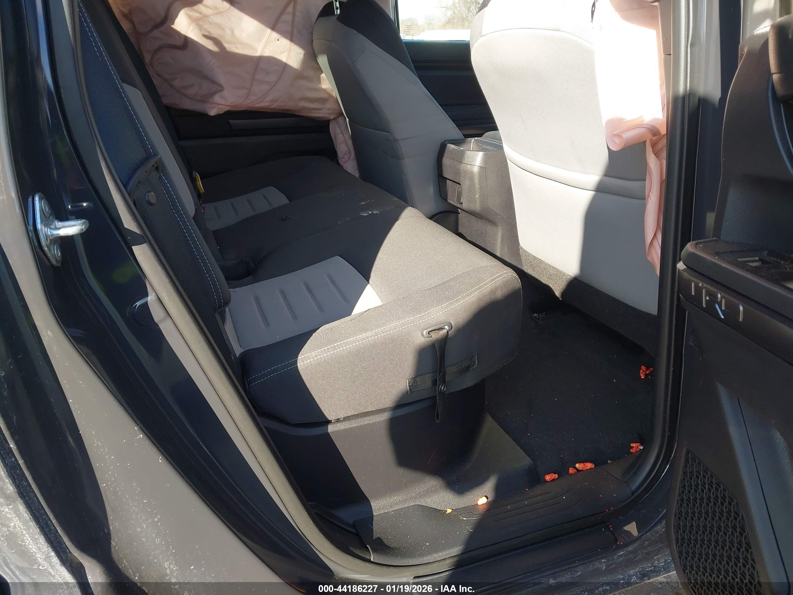 TOYOTA TACOMA image 8