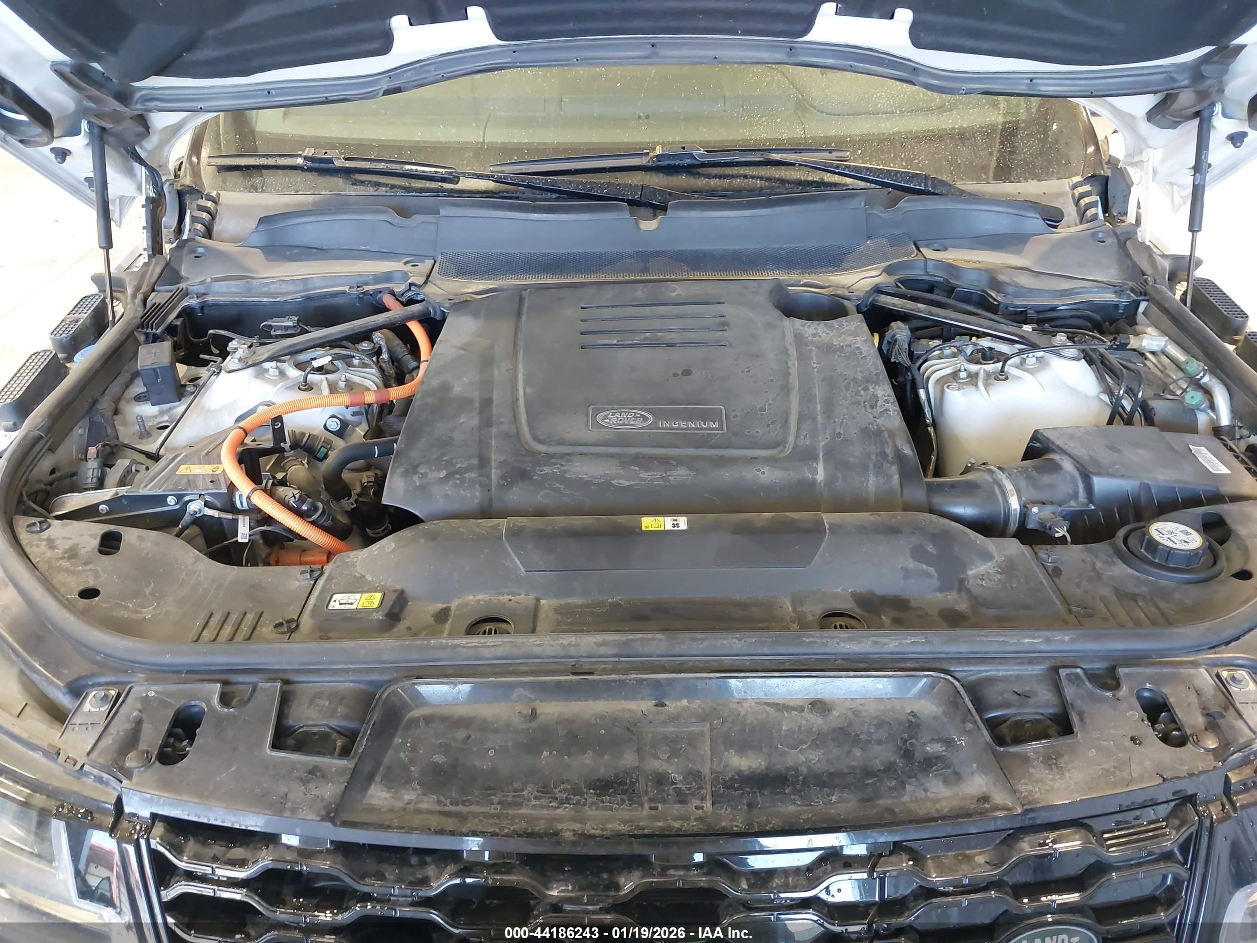 LAND ROVER image 10