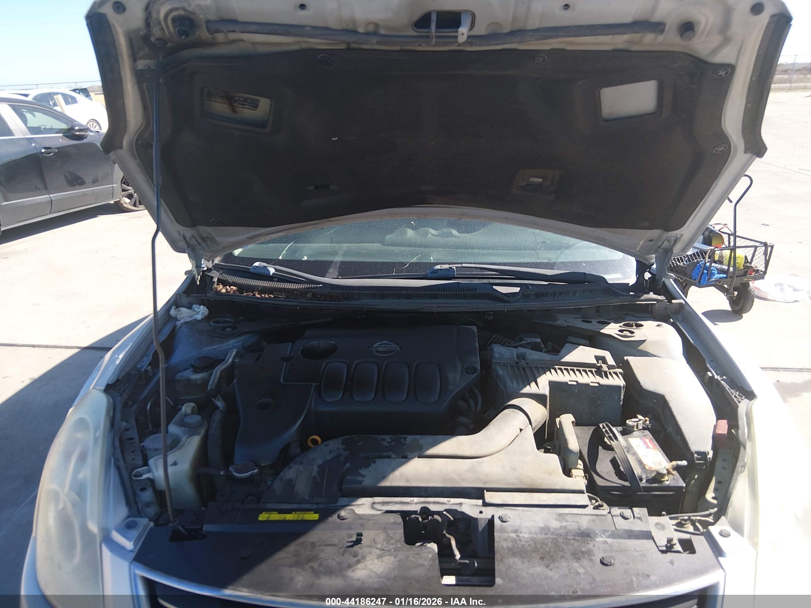 NISSAN ALTIMA image 10