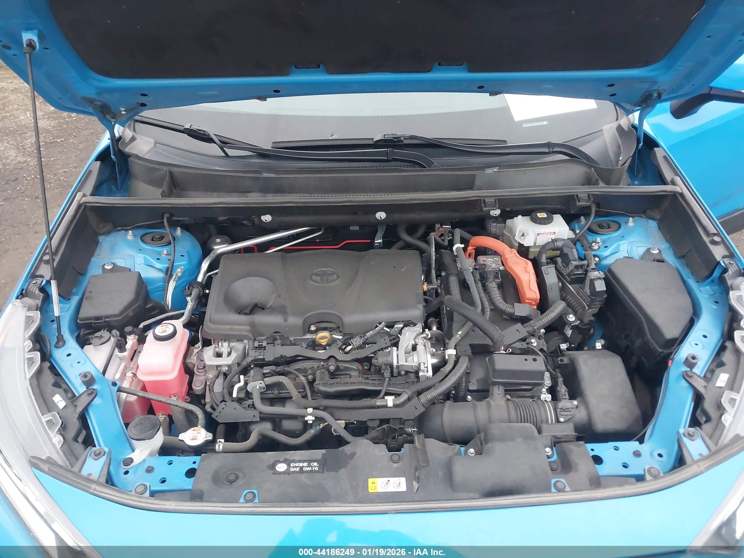 TOYOTA RAV4 image 10