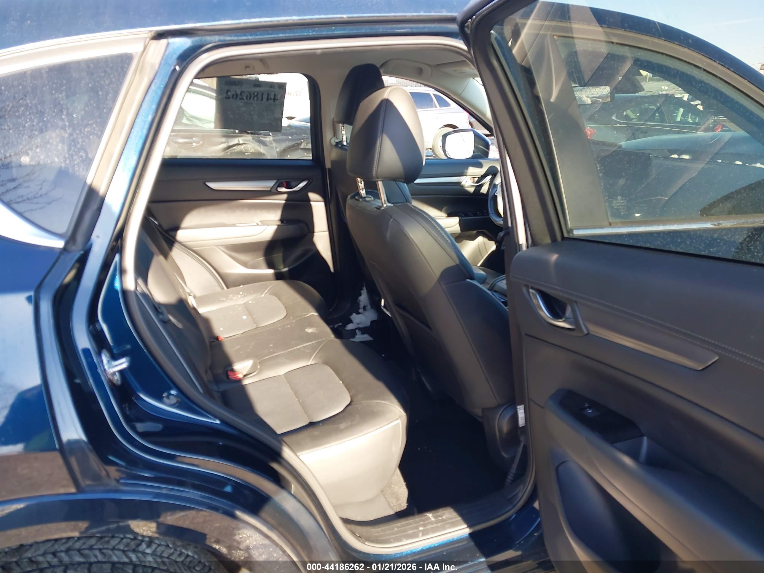 MAZDA CX-5 image 8