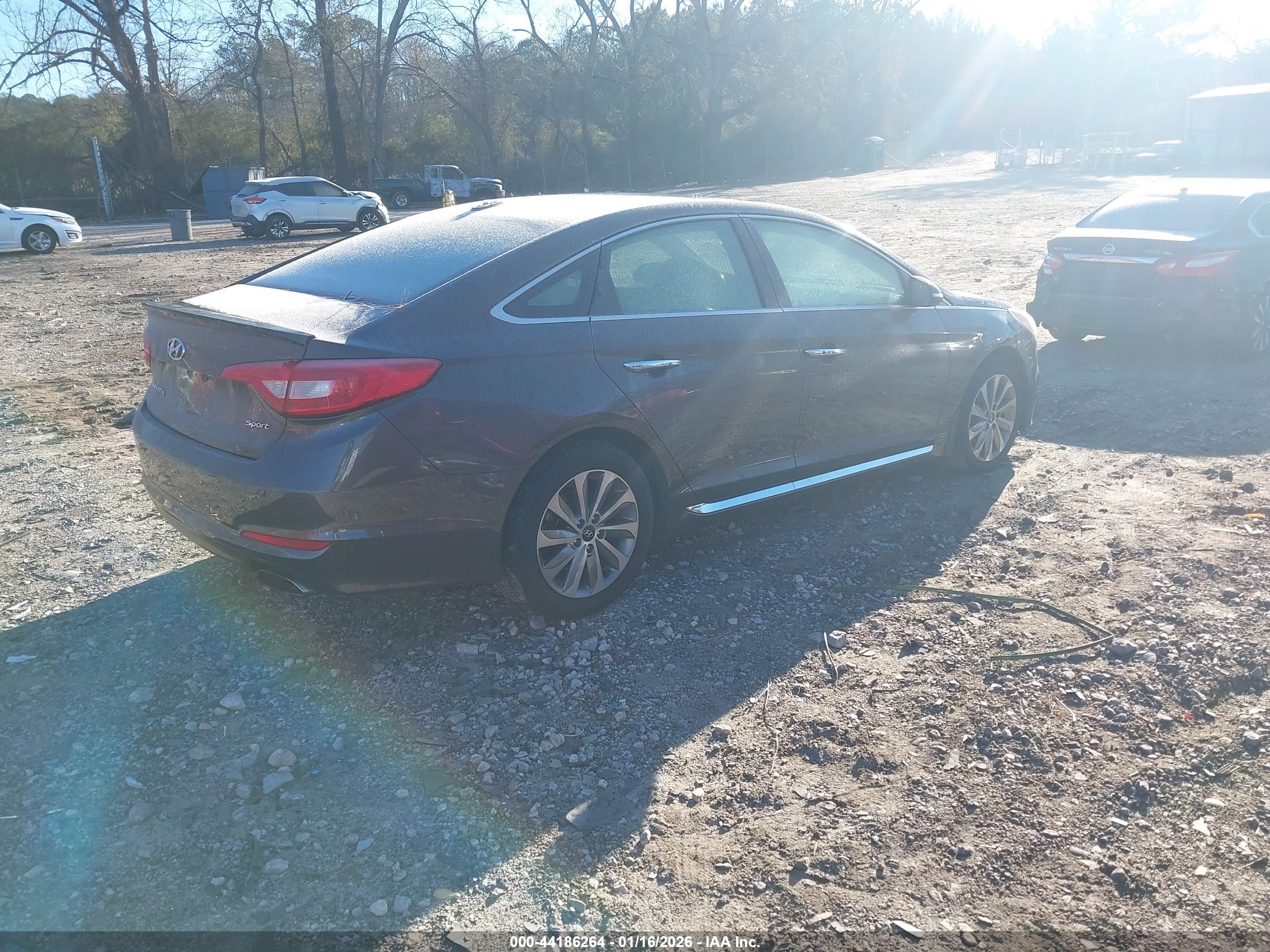 HYUNDAI SONATA image 4