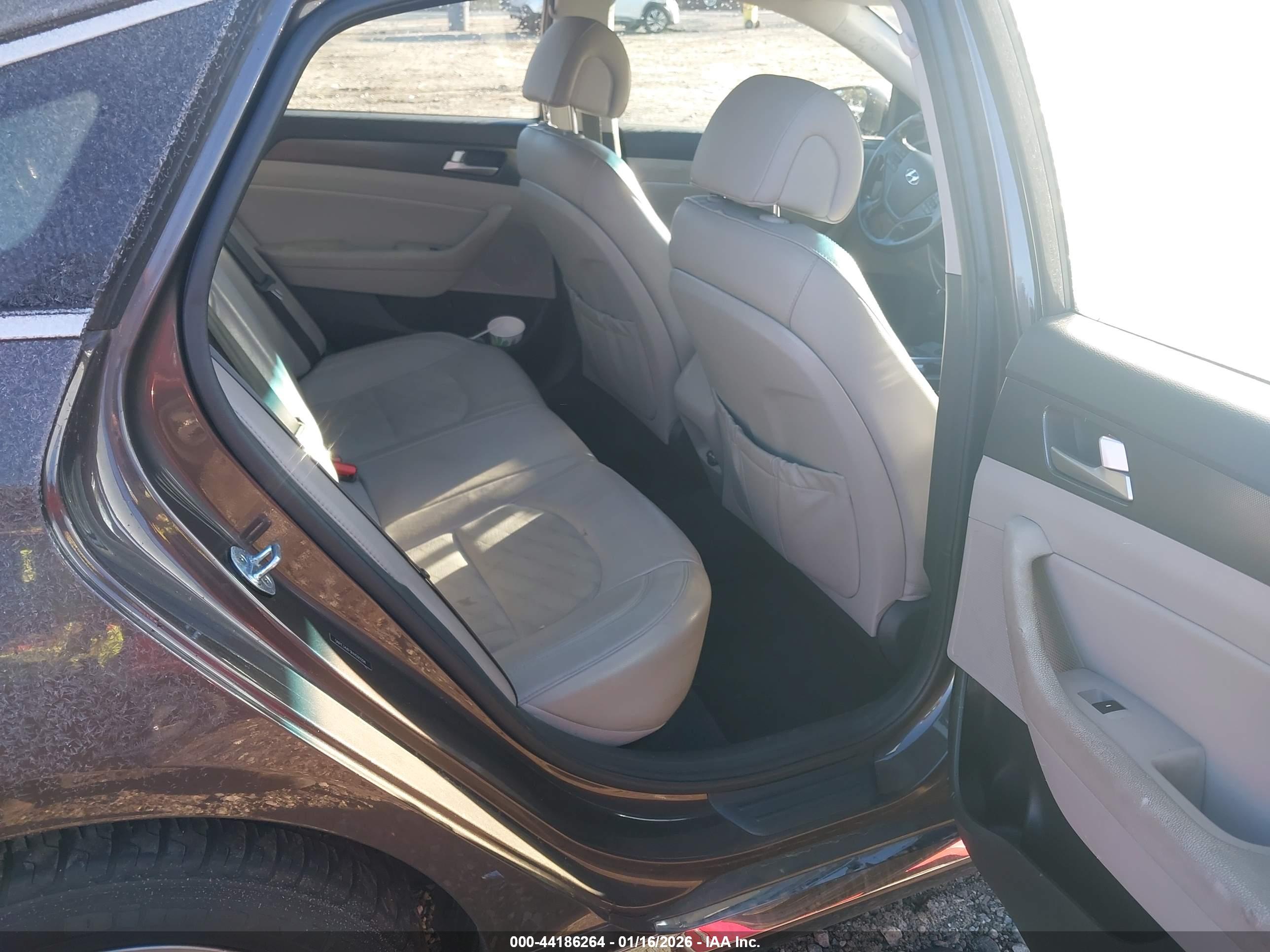 HYUNDAI SONATA image 8