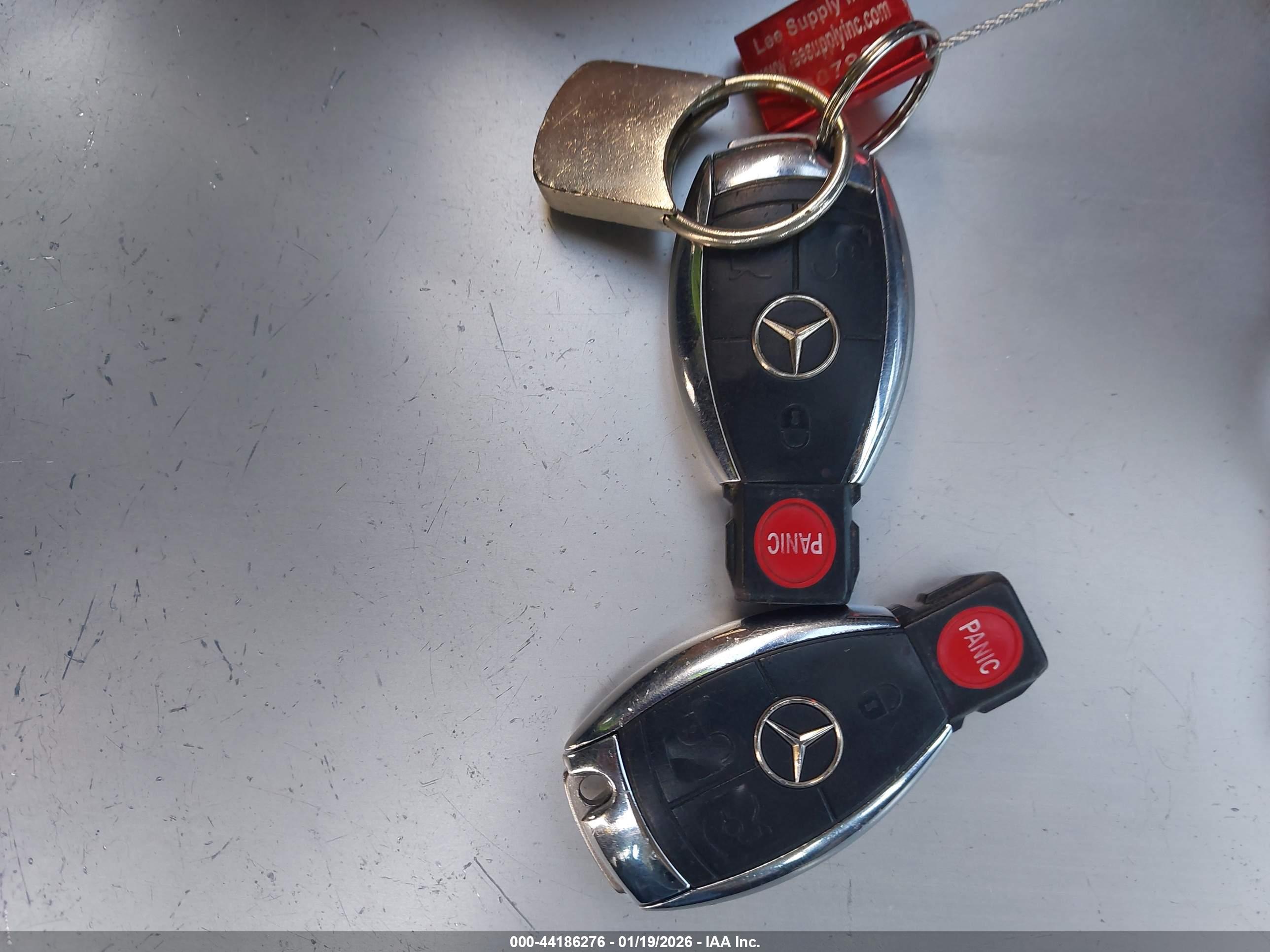 MERCEDES-BENZ C image 11