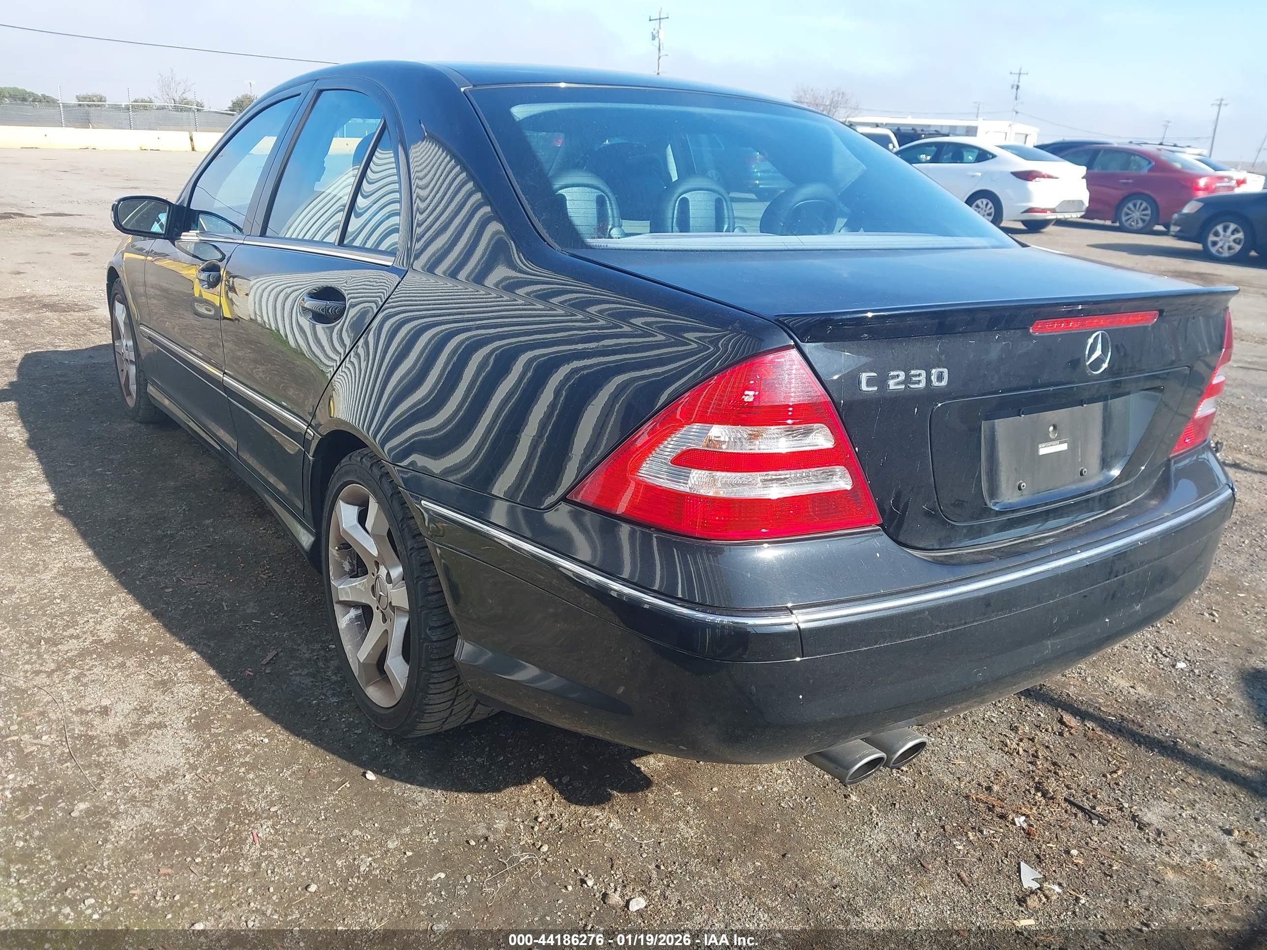 MERCEDES-BENZ C image 3
