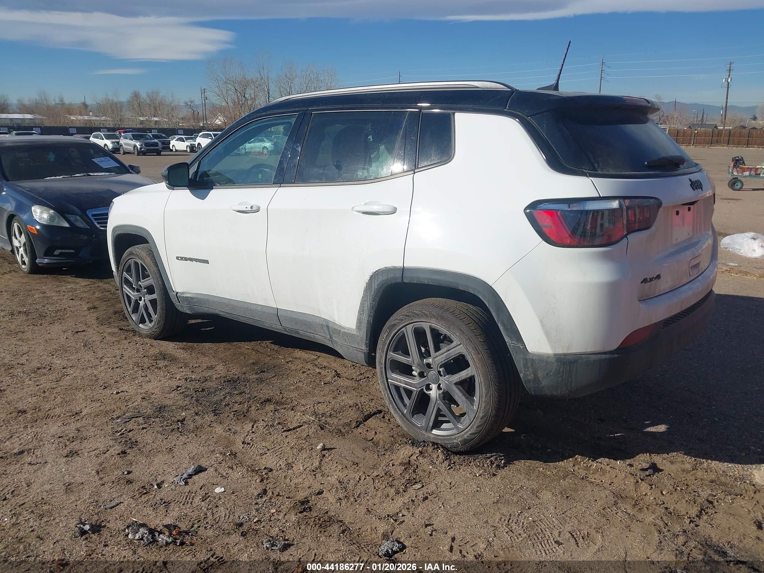 JEEP COMPASS image 3