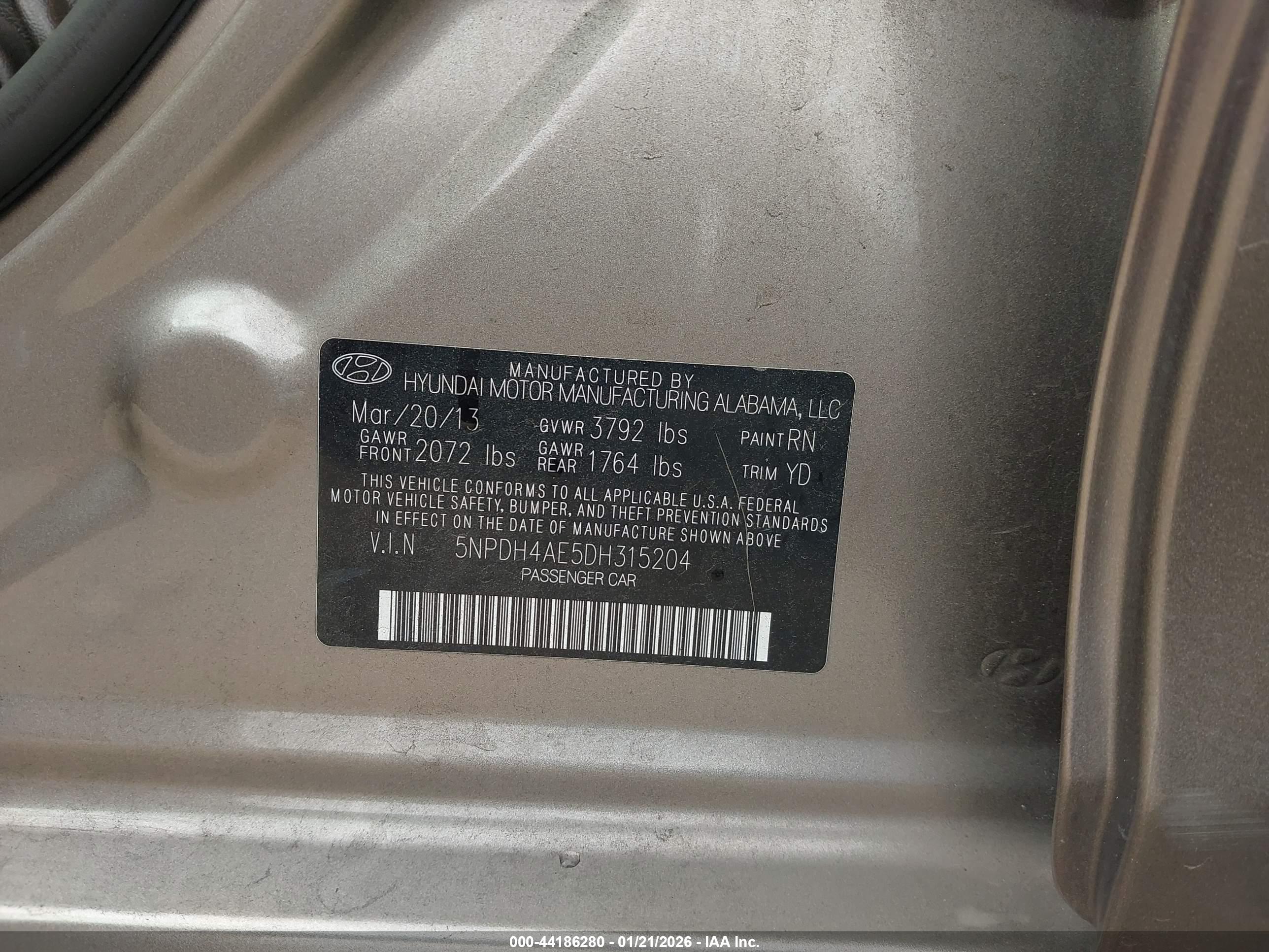 HYUNDAI ELANTRA image 9